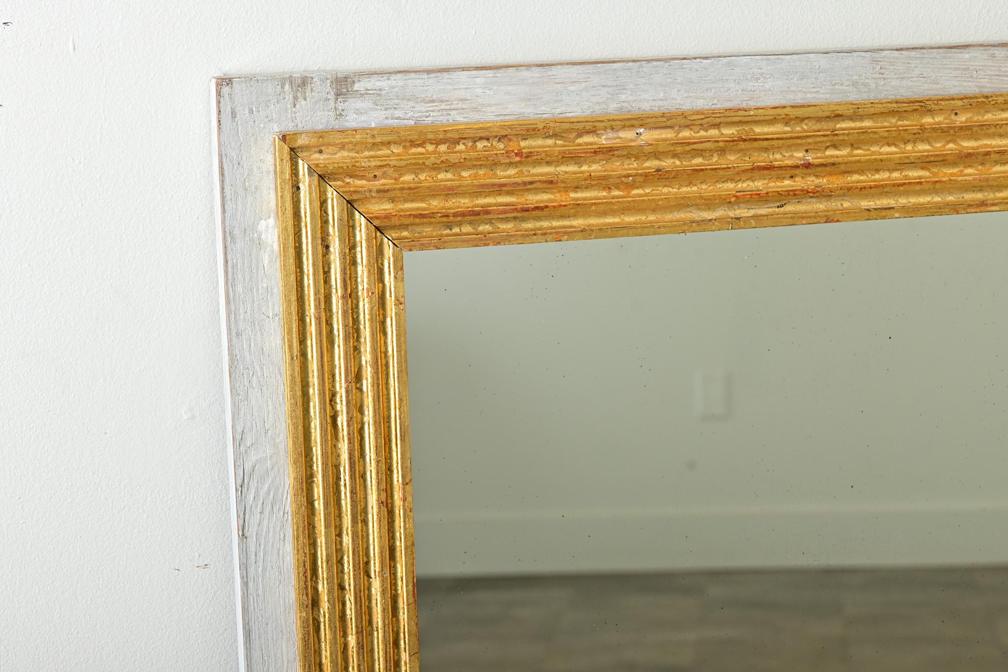 Pair of Reproduction Painted & Gilt Mirrors In Good Condition For Sale In Baton Rouge, LA