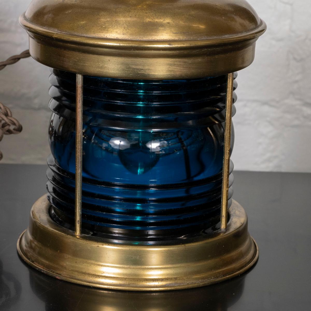 Pair of repurposed railroad light table lamps en venta 3