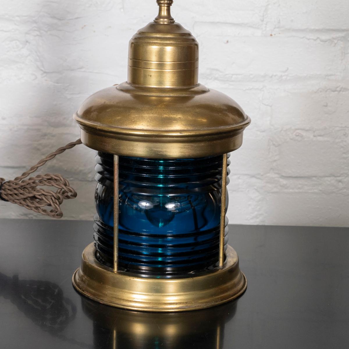 Pair of repurposed railroad light table lamps en venta 4