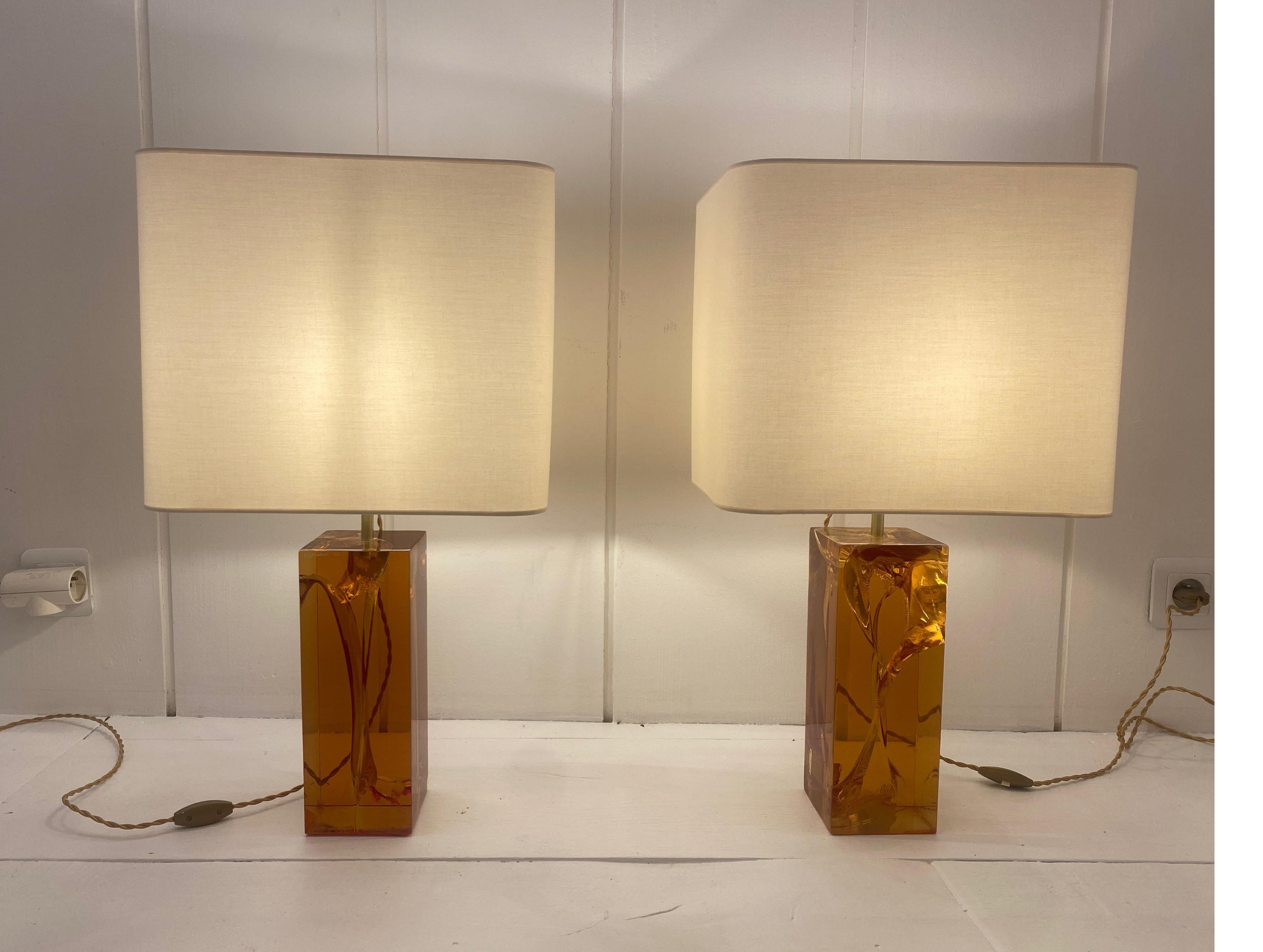 Rare pair of amber color fractal resin lamps by Francois Godelsky.
1 Lampe signed F Godelsky 1974.
Brand new shades.
Great vintage condition.
Rewire.