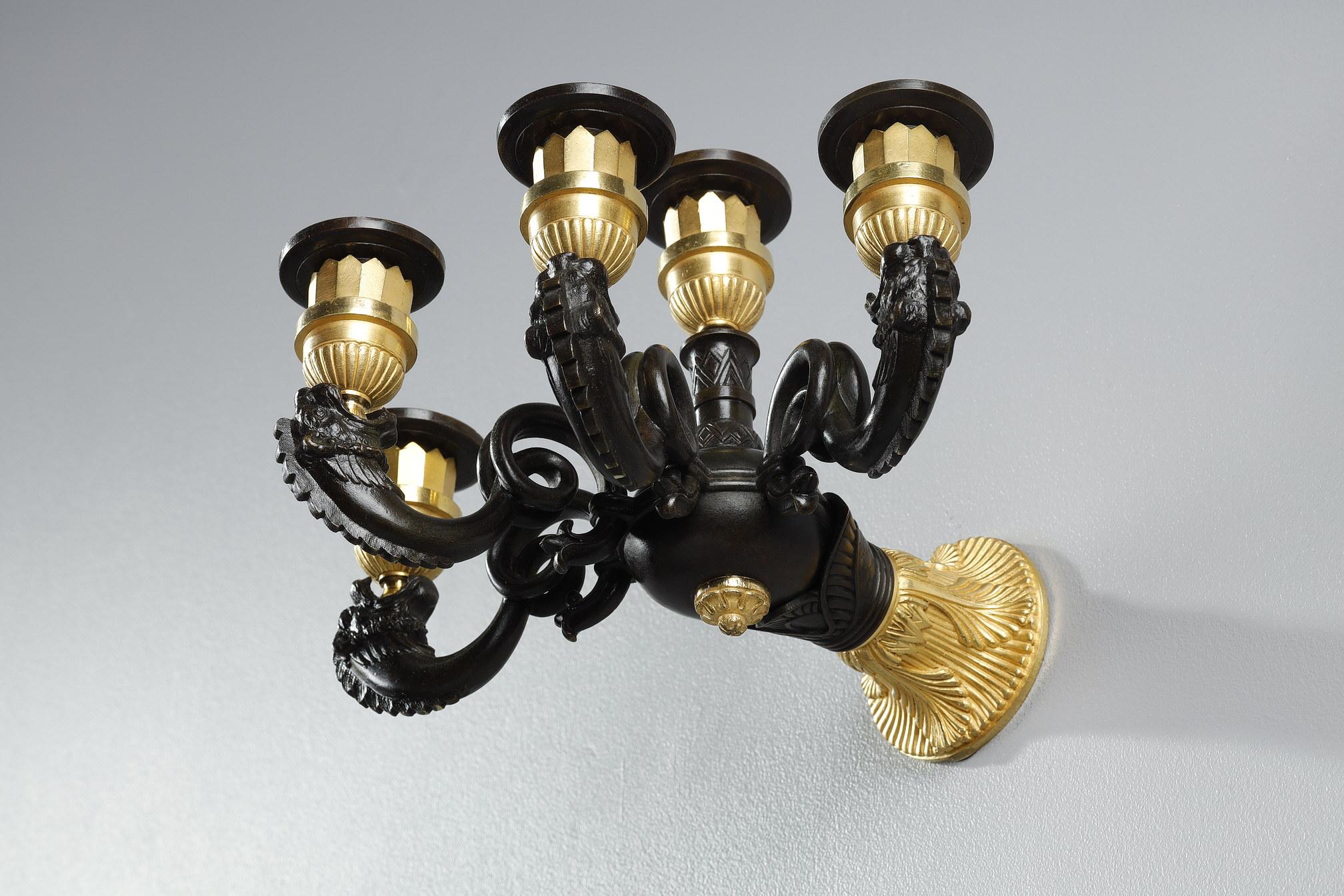 Paar Bronze-Wandleuchter aus der Restaurationszeit im Angebot 7