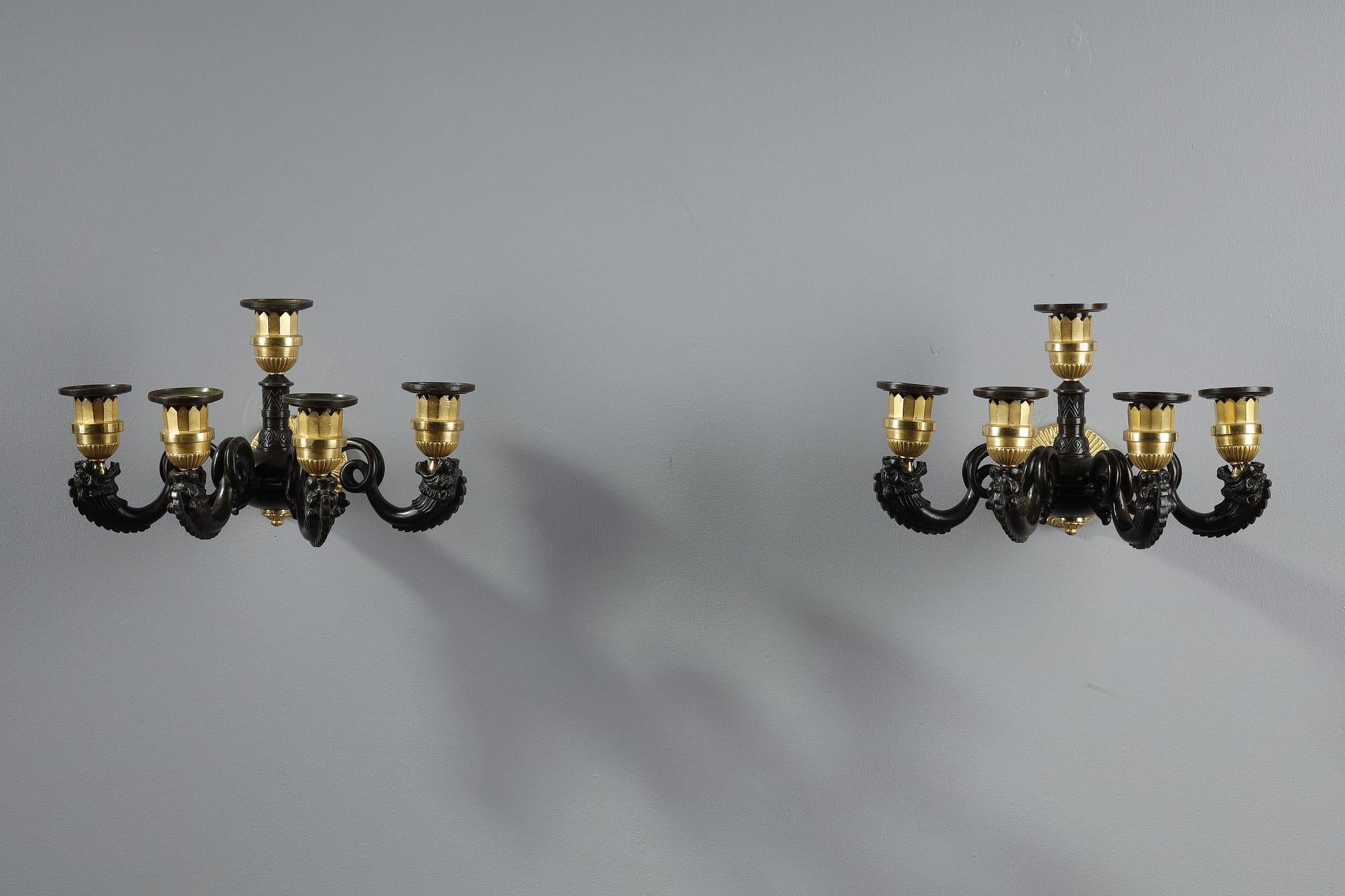 French Pair of Restauration Period Sconces in Bronze For Sale