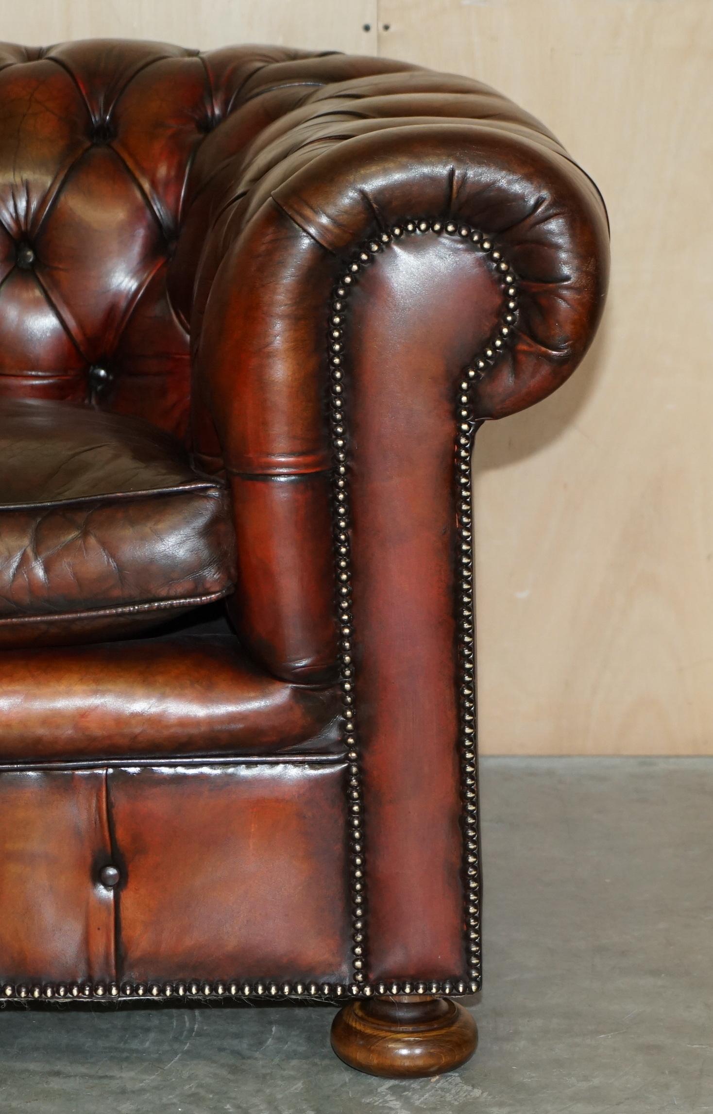 Edwardian Pair of Restored Antique Gentleman's Tufted Chesterfield Brown Leather Sofas For Sale
