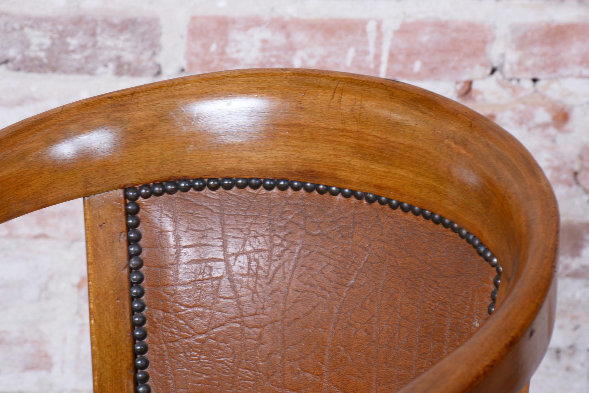 Bois Pair of Restored Art Deco Armchairs, Beech, Leatherette, Austria, 1930s en vente