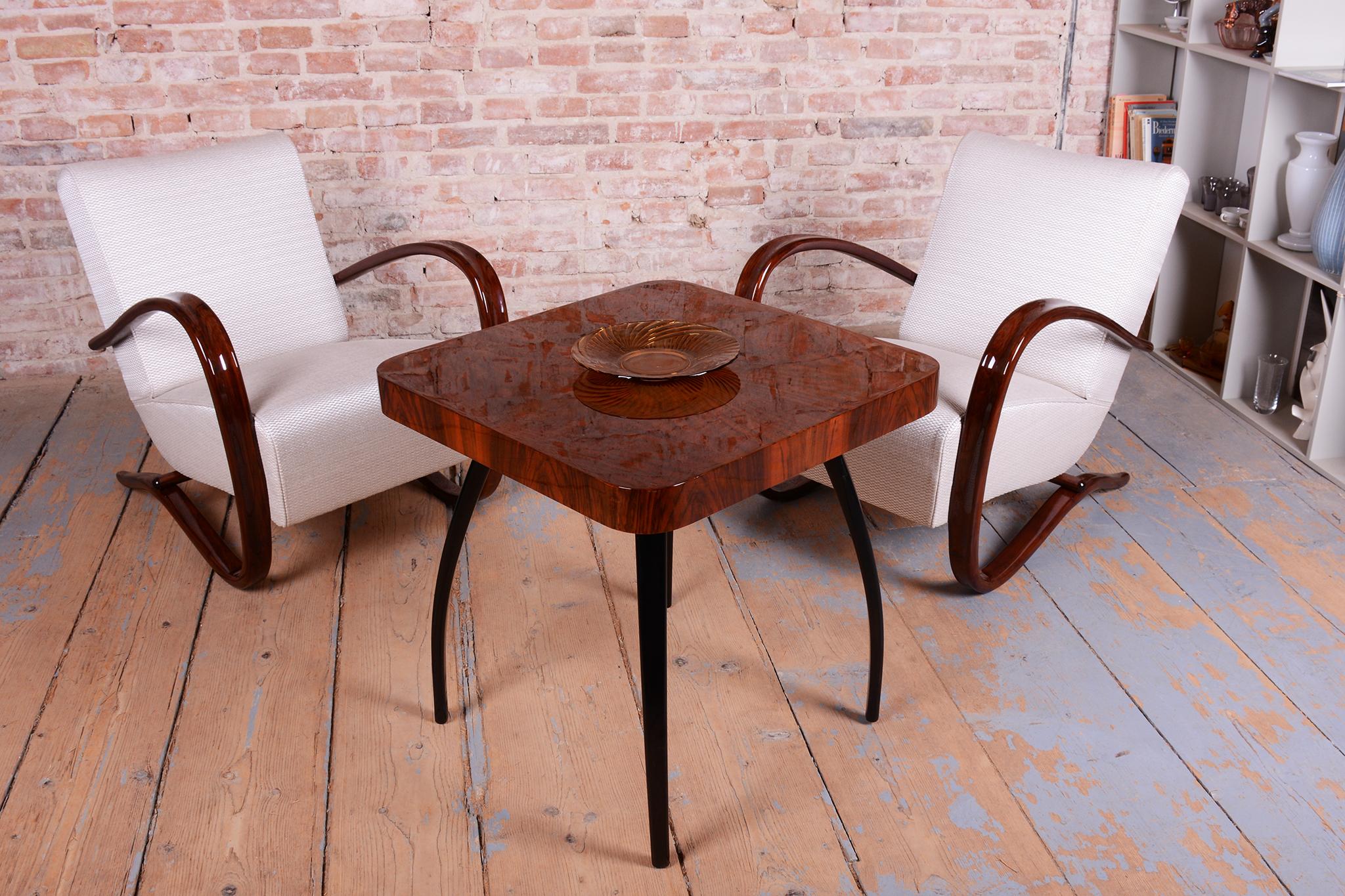 Paire de fauteuils Art Déco restaurés,  par J. Halabala, UP Zavody, Tchèque, années 1930 en vente 10