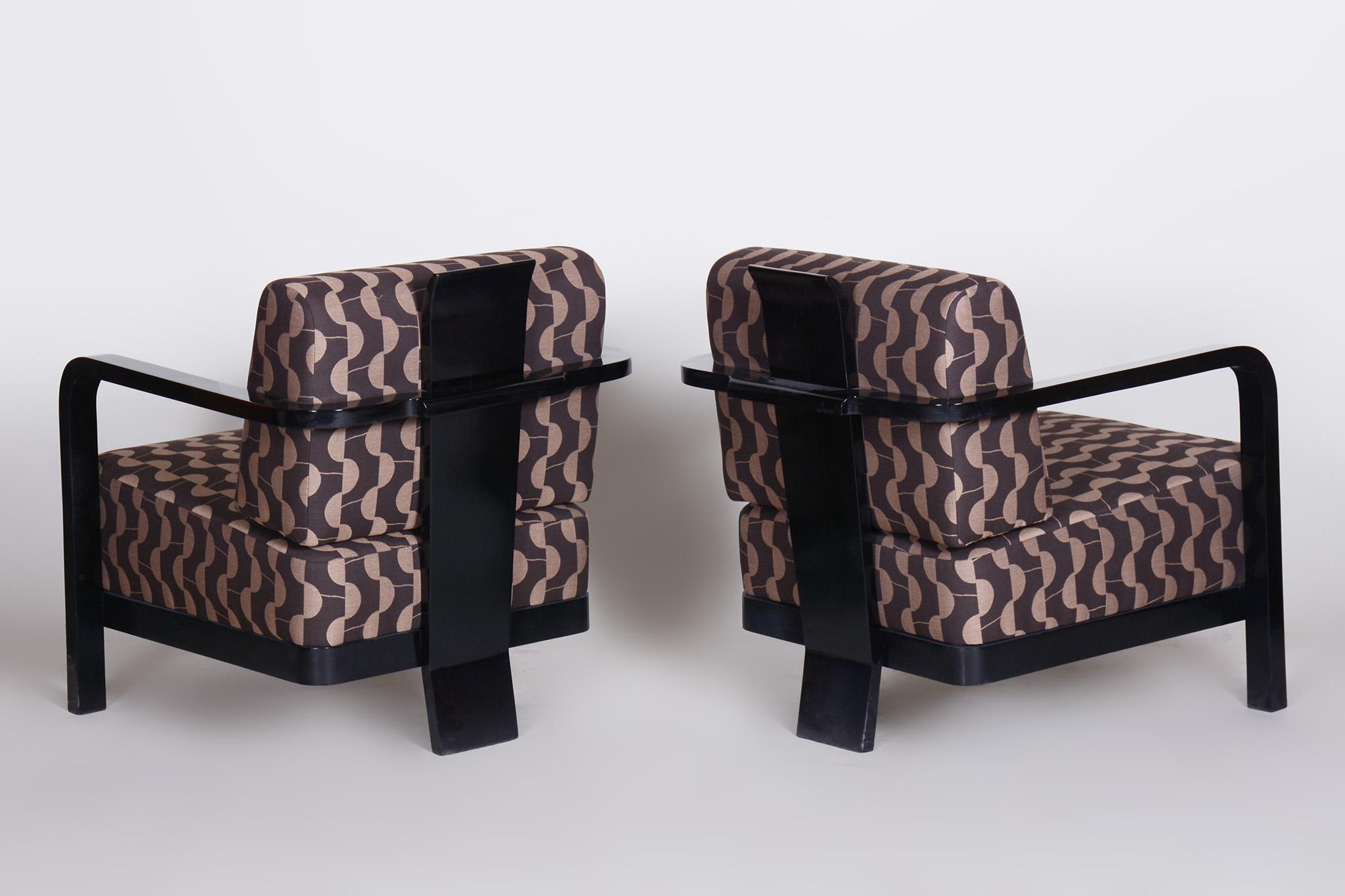 Pair of Restored Art Deco Armchairs by Josef Chochol, Oak, Czechia, 1920s In Good Condition For Sale In Horomerice, CZ