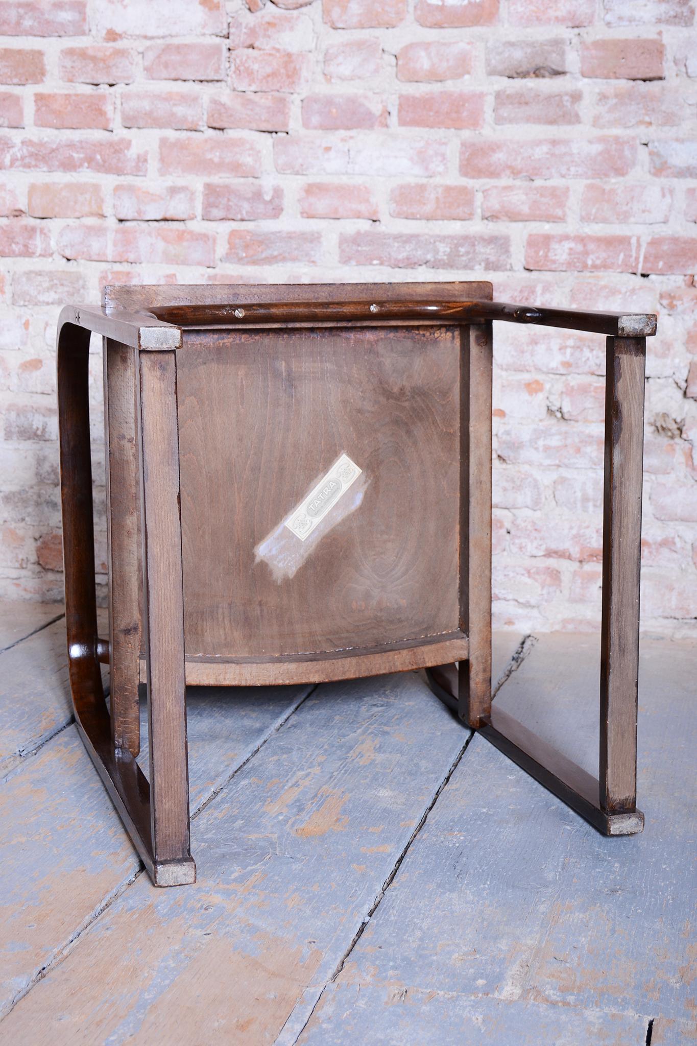 Paire de fauteuils Art déco restaurés, par Tatra, Pravenec, Beeche, République tchèque, années 1930 en vente 6