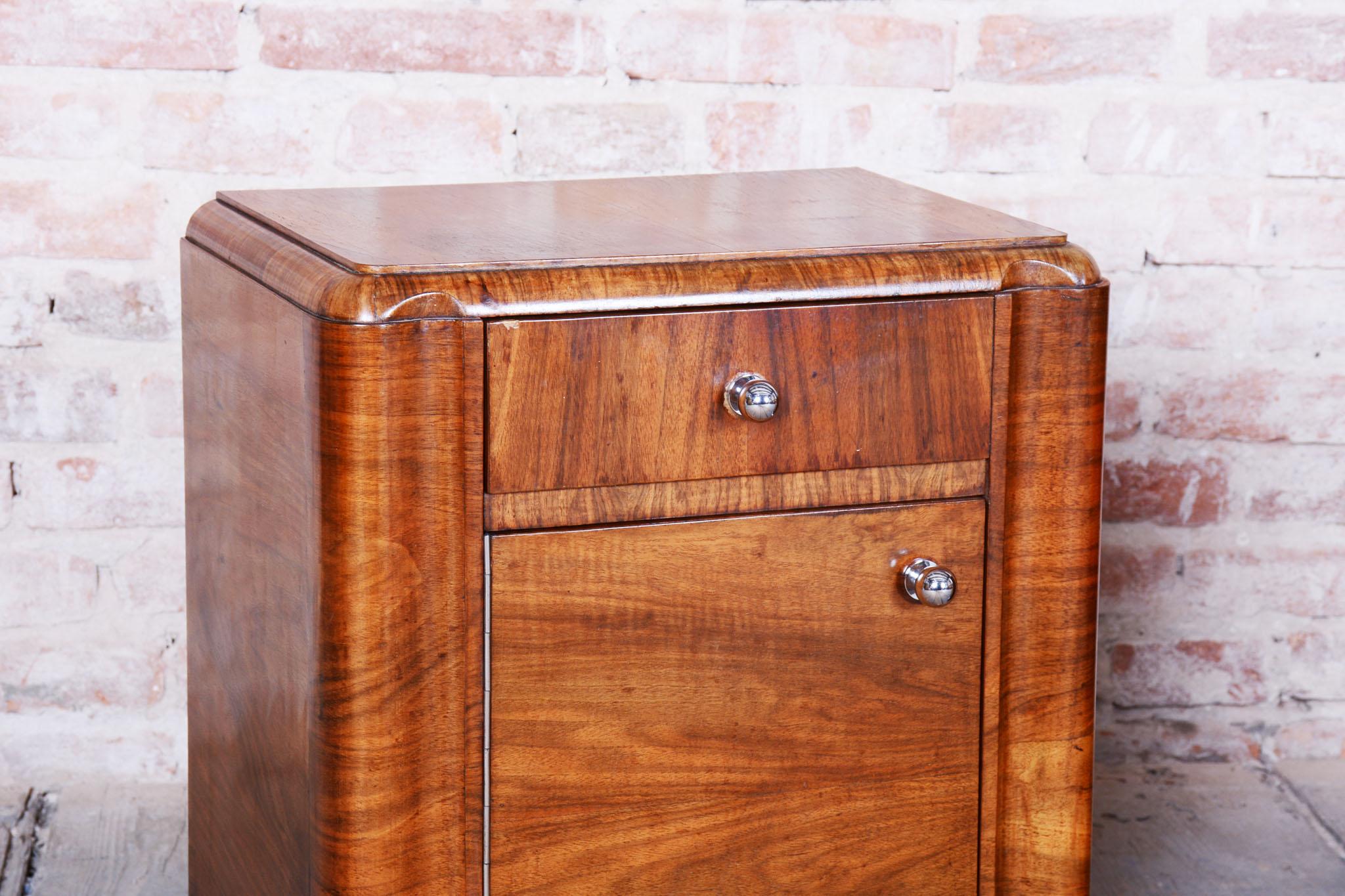 Pair of Restored Art Deco Bedside Tables, Walnut, Polish, Czech, 1930s For Sale 3