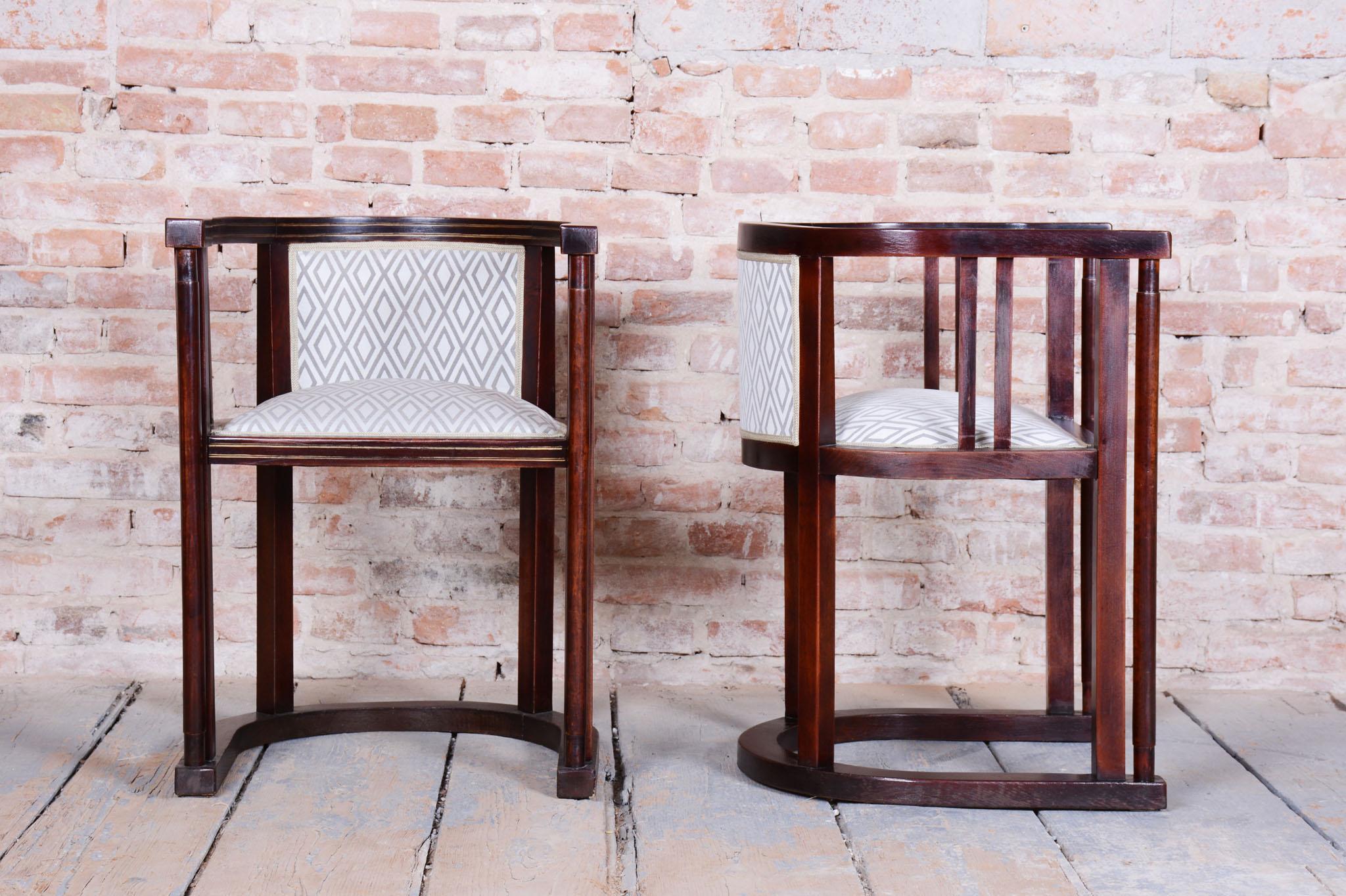 Paar restaurierte ArtDeco-Sessel, Wien. Werkstätte, J. Hoffmann, Österreich 1900er (Österreichisch) im Angebot