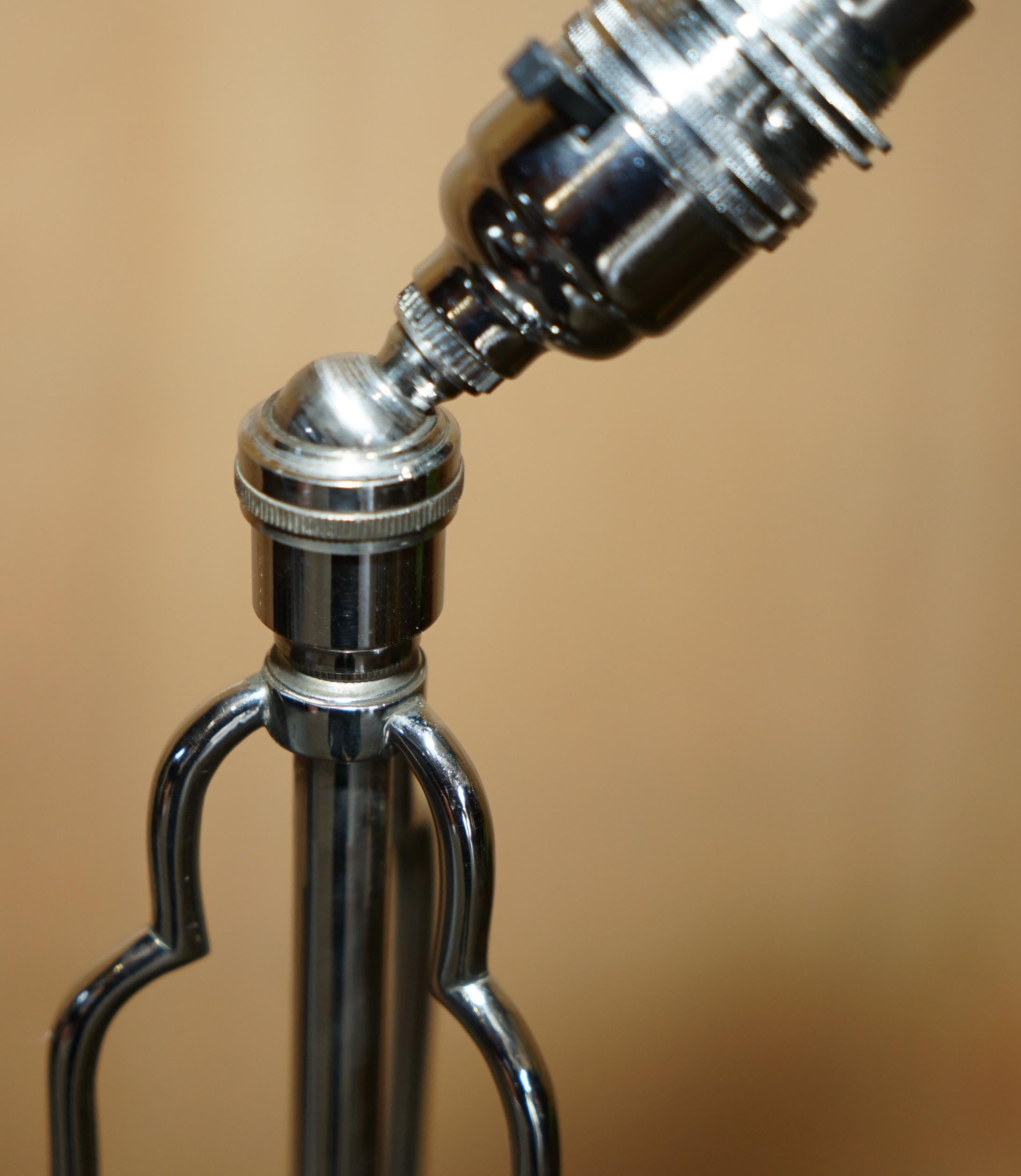 Hand-Crafted PAiR OF RESTORED ARTICULATED ELSIE ROBERTS OSWALD PARTRIDGE MILNE TABLE LAMPS For Sale