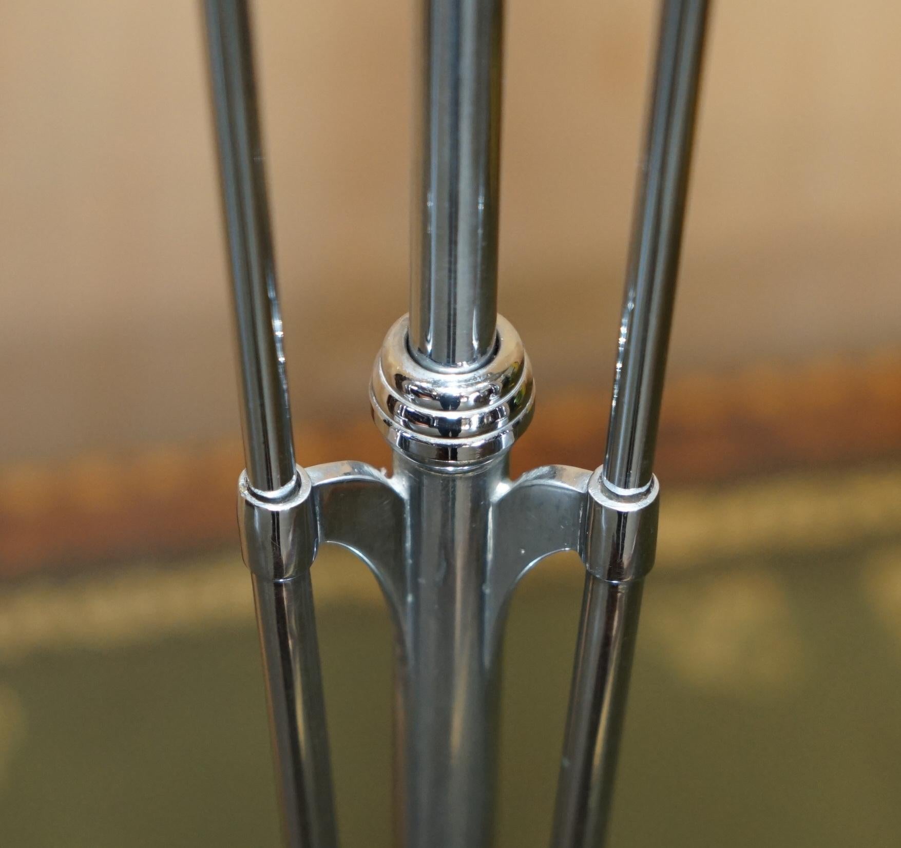 Chrome PAiR OF RESTORED ARTICULATED ELSIE ROBERTS OSWALD PARTRIDGE MILNE TABLE LAMPS For Sale