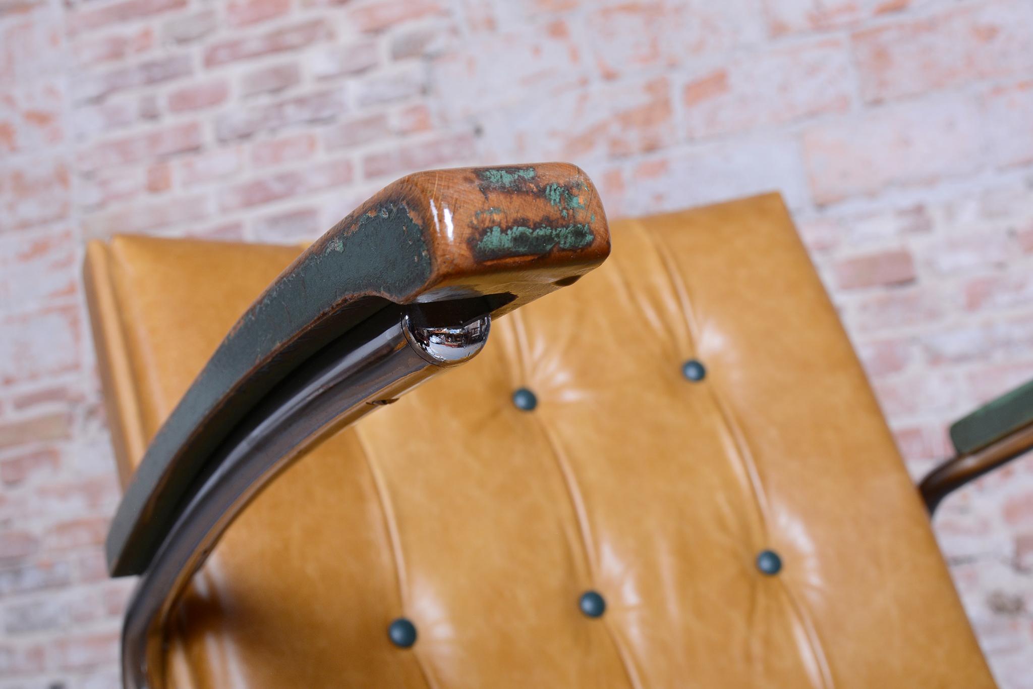 Paire de fauteuils Bauhaus restaurés, par Mücke & Melder, hêtre, chrome, tchèque, années 1930 en vente 7