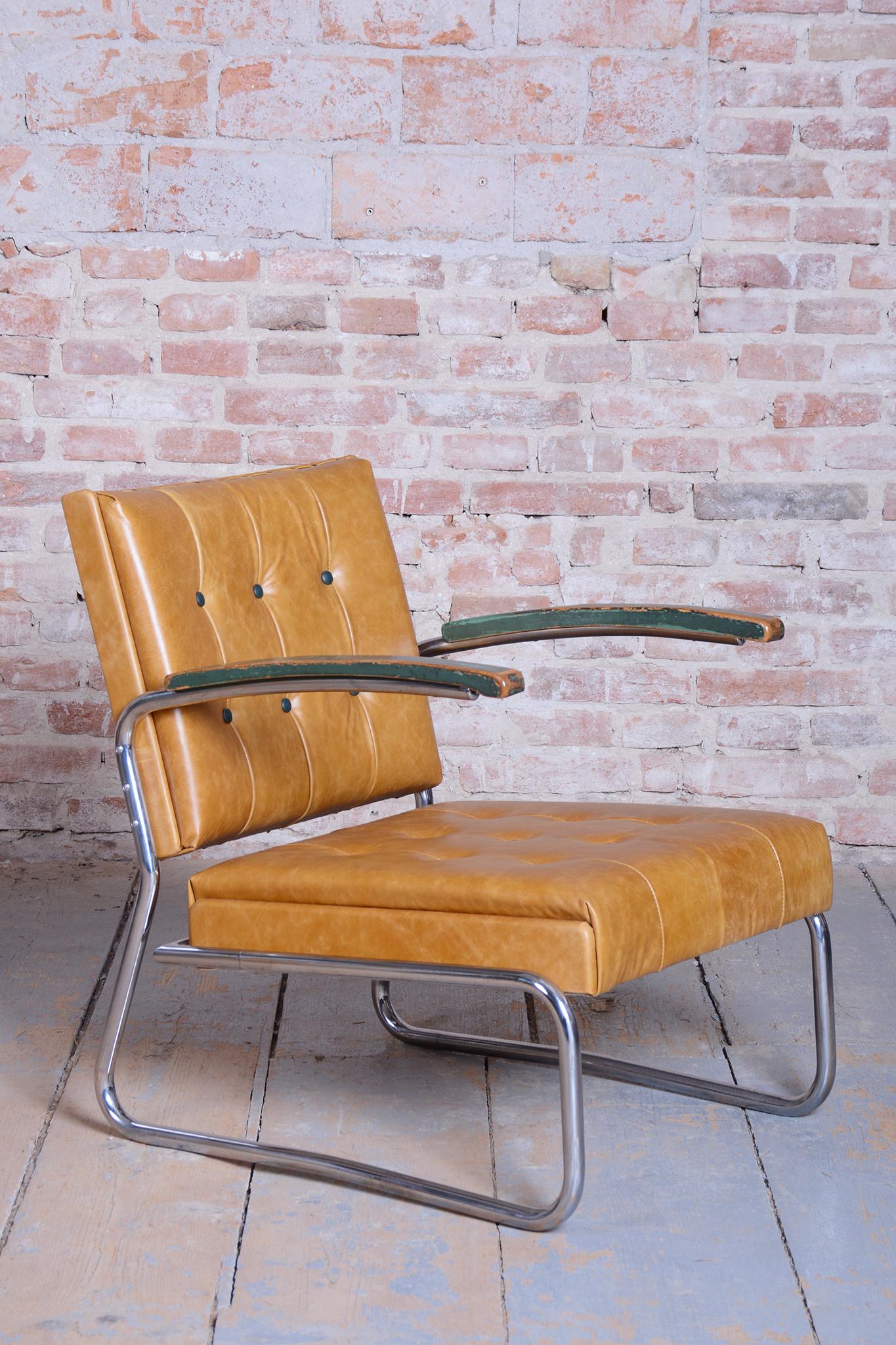 Paire de fauteuils Bauhaus restaurés, par Mücke & Melder, hêtre, chrome, tchèque, années 1930 en vente 2