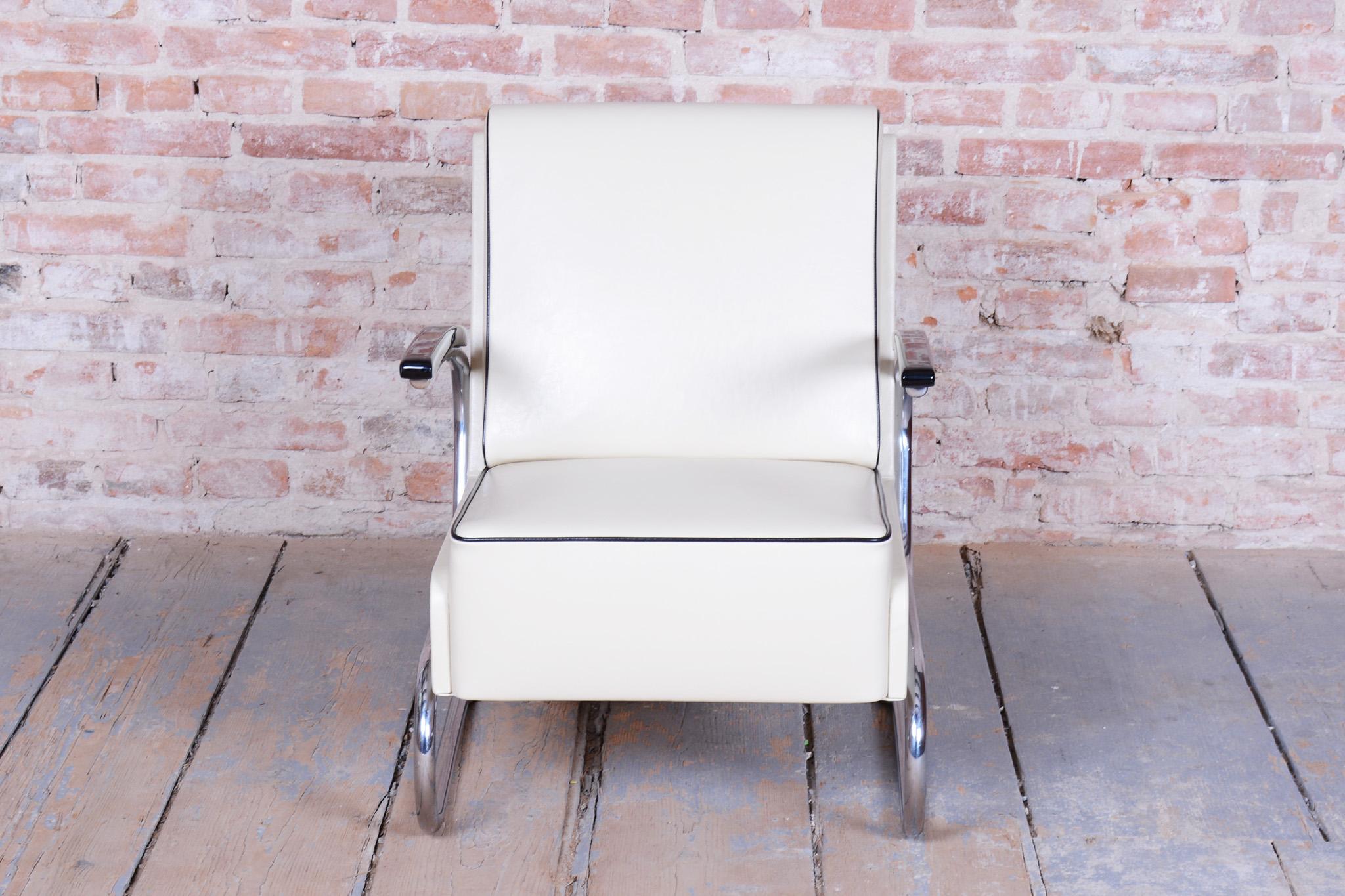 20ième siècle Fauteuil Bauhaus restauré, par W. Gispen, Mücke & Melder, République tchèque, années 1930 en vente