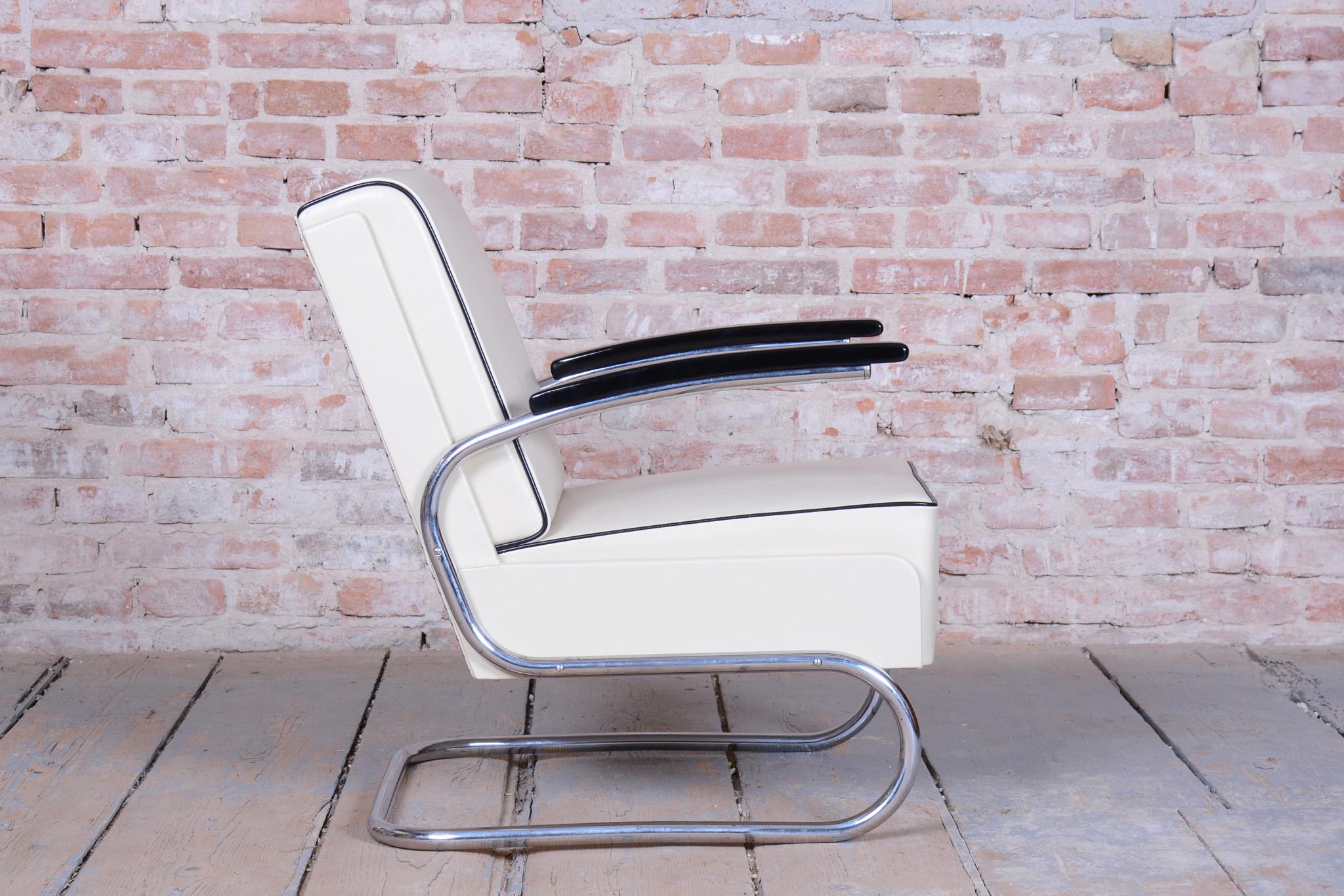 Acier Fauteuil Bauhaus restauré, par W. Gispen, Mücke & Melder, République tchèque, années 1930 en vente