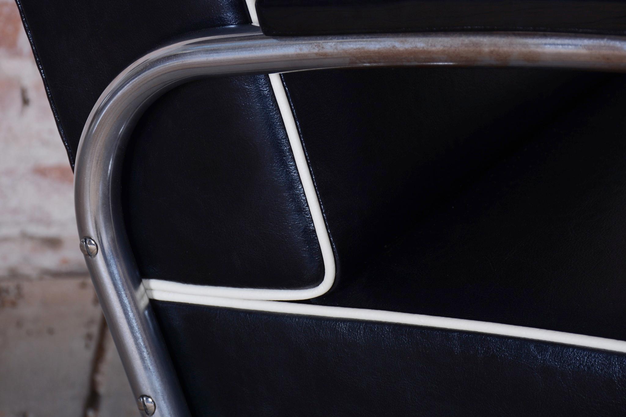 Paire de fauteuils Bauhaus restaurés, Mücke & Melder, cuir, chrome, tchèque, années 1930 en vente 2