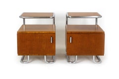 Paar restaurierte Bauhaus Eiche Nachttische von Hynek Gottwald, Tschechisch 1930-40er Jahre