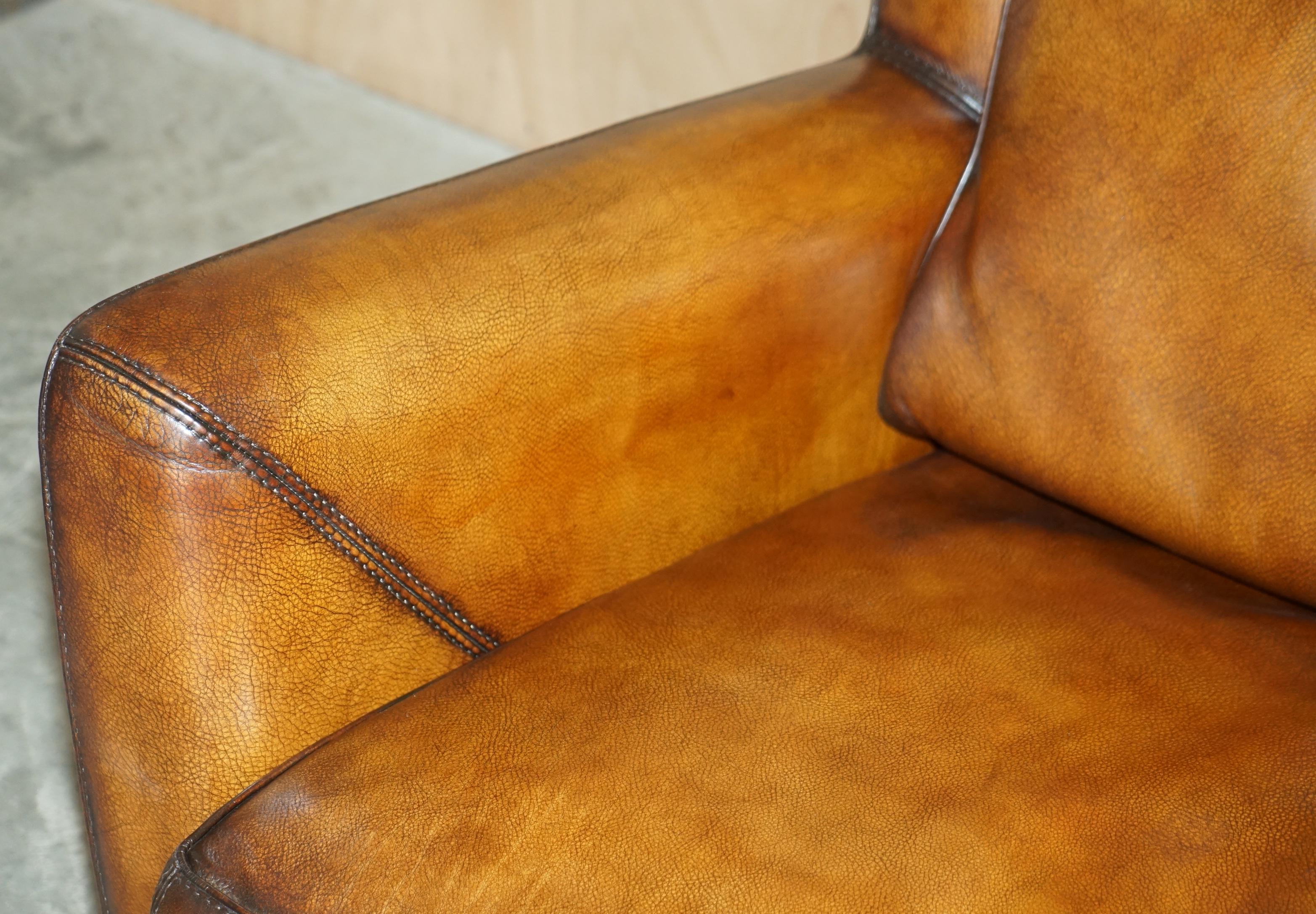 Paire de fauteuils Love Seat en cuir Baxter Bergere, teint à la main, couleur Cigar Brown, restaurés en vente 6