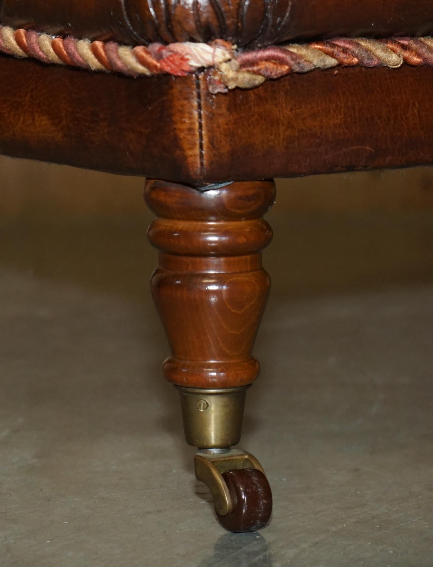 PAAR RESTORED BROWN LEATHER CHESTERFIELD TUFTED PORCELAIN CASTORS FOOTSTOOLs im Angebot 9