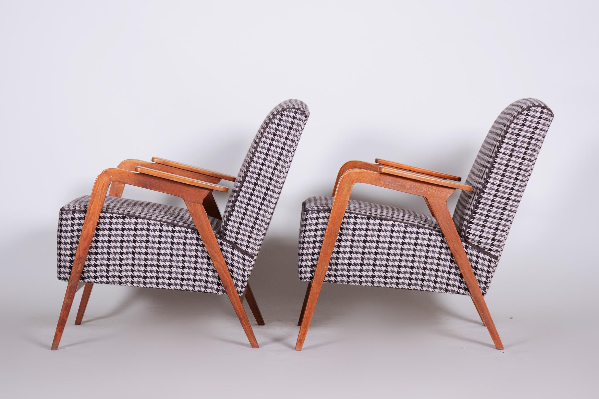 Pair of Restored Czech Midcentury Brown Beech Armchairs, 1940s, New Upholstery 1