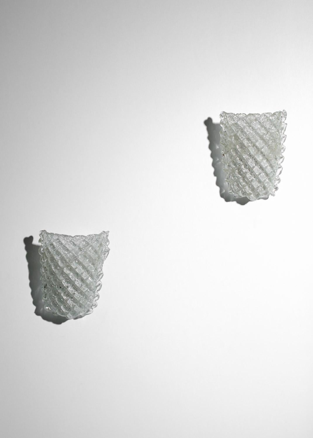 Pair of restored embossed Italian sconces attributed to Barovier&Toso 6