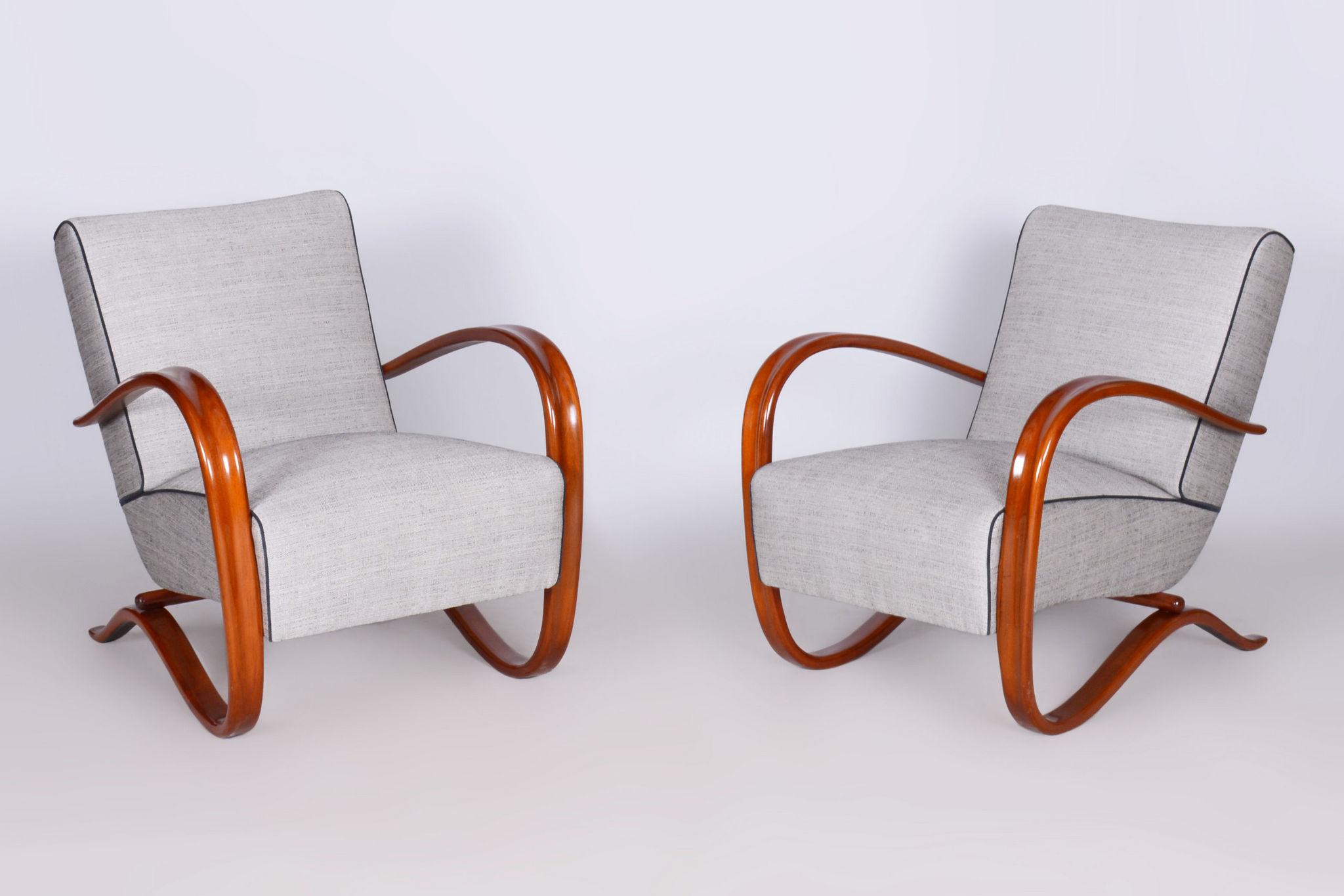 Pair of Restored H-269 Armchairs, by Jindrich Halabala, UP Zavody, Czech, 1930s For Sale 5