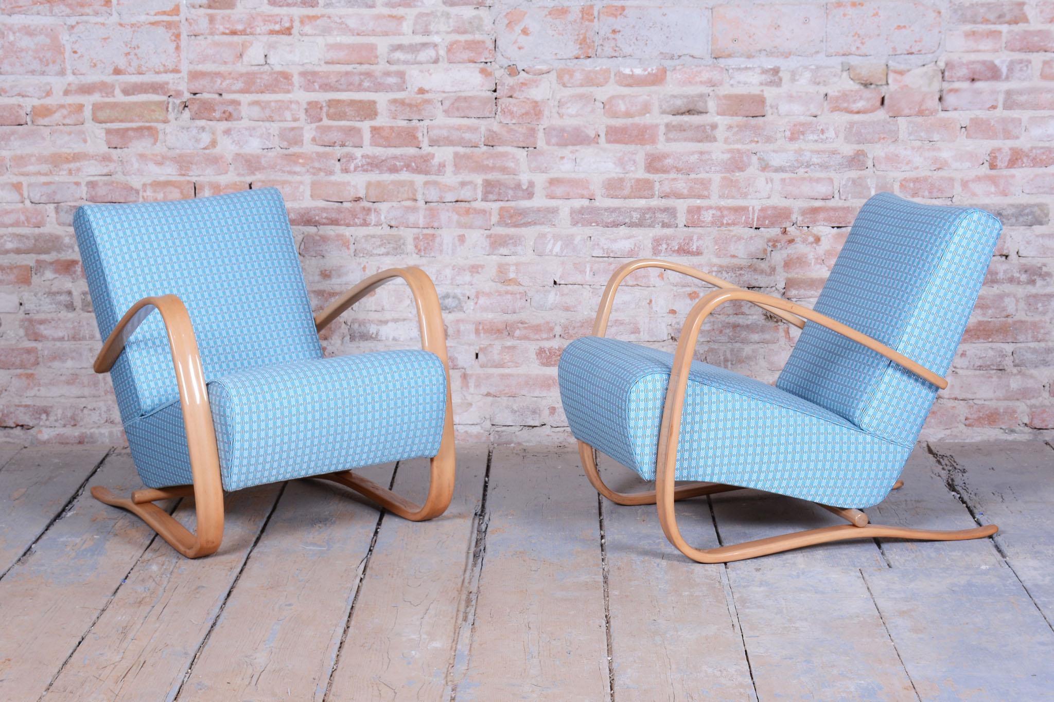 Paire de fauteuils H-269 restaurés, par Jindrich Halabala, UP Zavody, tchèque, années 1930 Bon état - En vente à Brandys nad Labem, Středočeský kraj