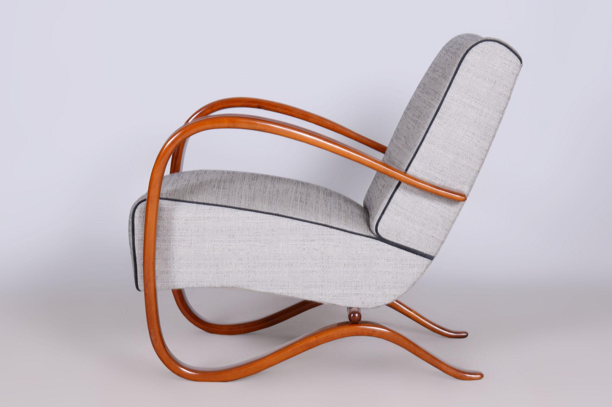Pair of Restored H-269 Armchairs, by Jindrich Halabala, UP Zavody, Czech, 1930s For Sale 1
