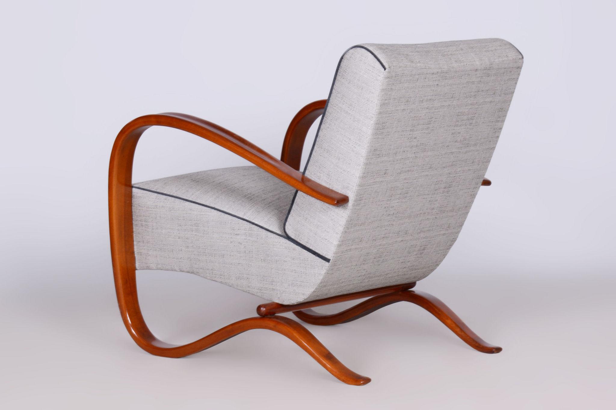 Pair of Restored H-269 Armchairs, by Jindrich Halabala, UP Zavody, Czech, 1930s For Sale 2