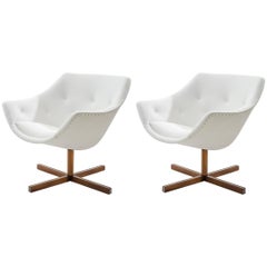 Pair of Restored Mandariini Lounge Chairs by Carl-Gustaf Hiort Af Ornäs in 1960
