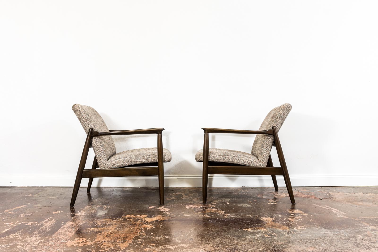 Mid-Century Modern Pair Of Mid Century GFM64 Armchairs By Edmund Homa, 1960's For Sale