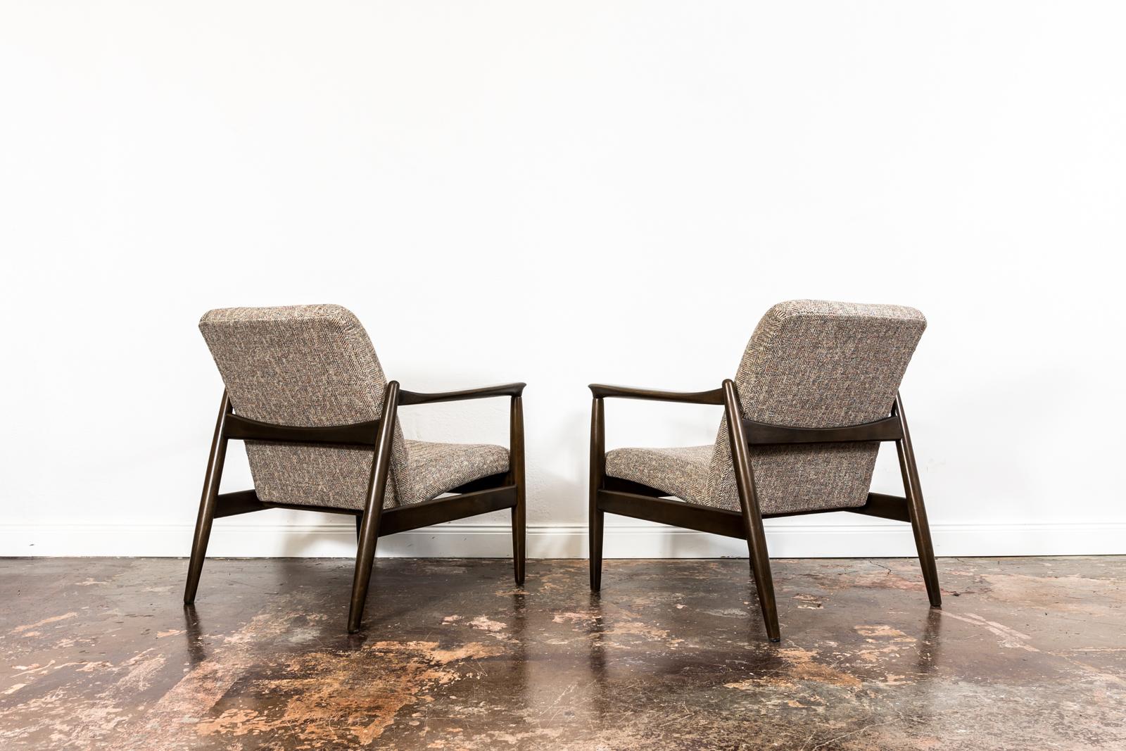 Polish Pair Of Mid Century GFM64 Armchairs By Edmund Homa, 1960's For Sale