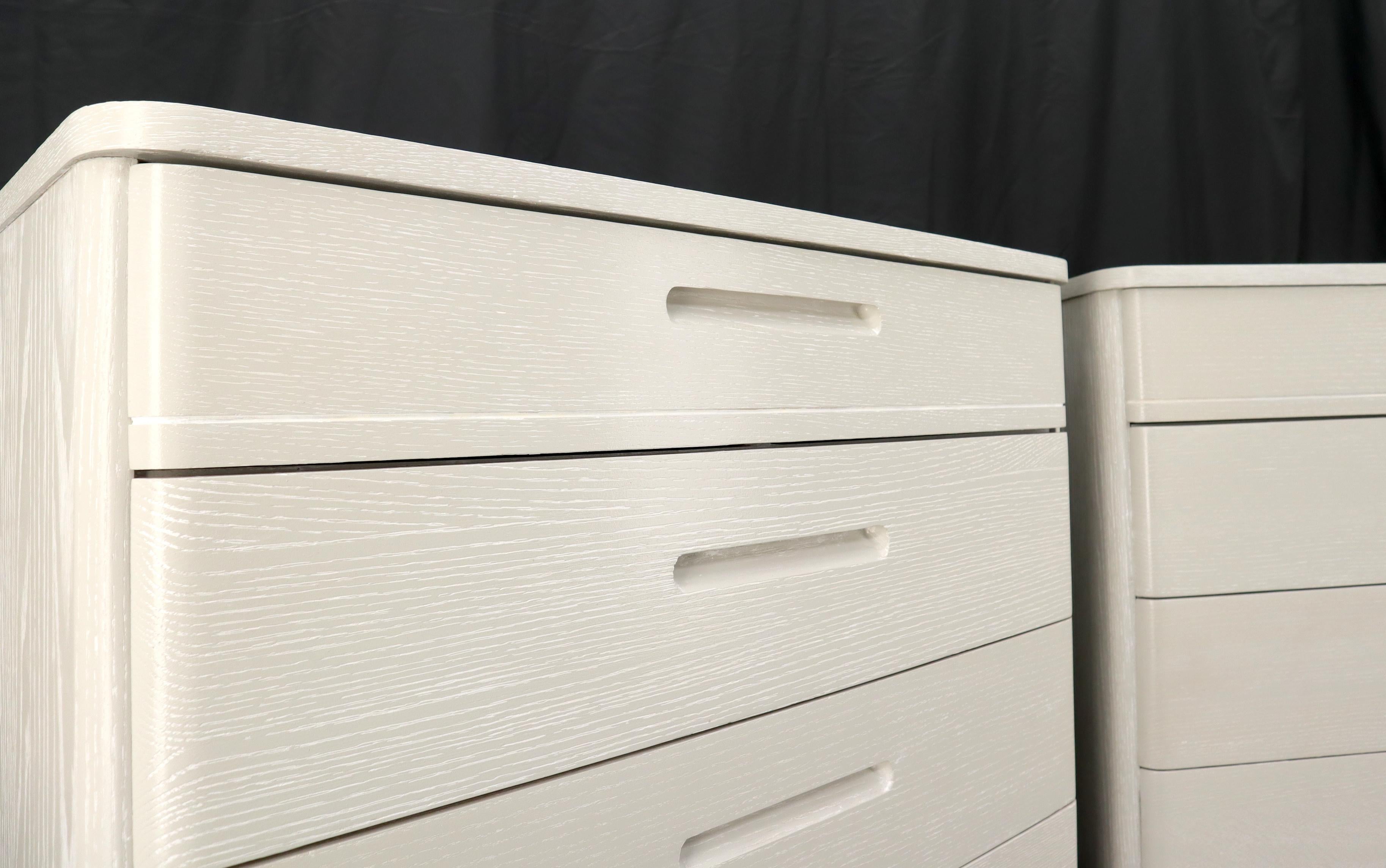 Pair of Restored Solid Oak Cerused White & Grey Finish 4 Drawers Bachelor Chests For Sale 6