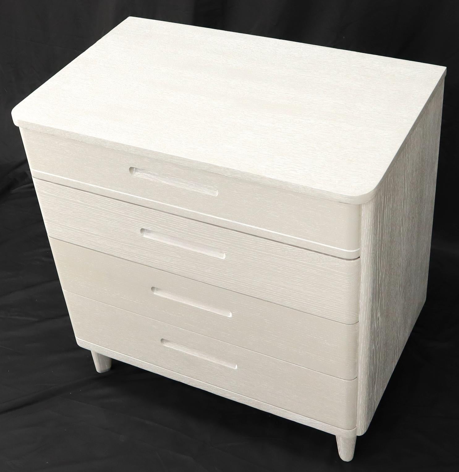 Pair of Restored Solid Oak Cerused White & Grey Finish 4 Drawers Bachelor Chests For Sale 10