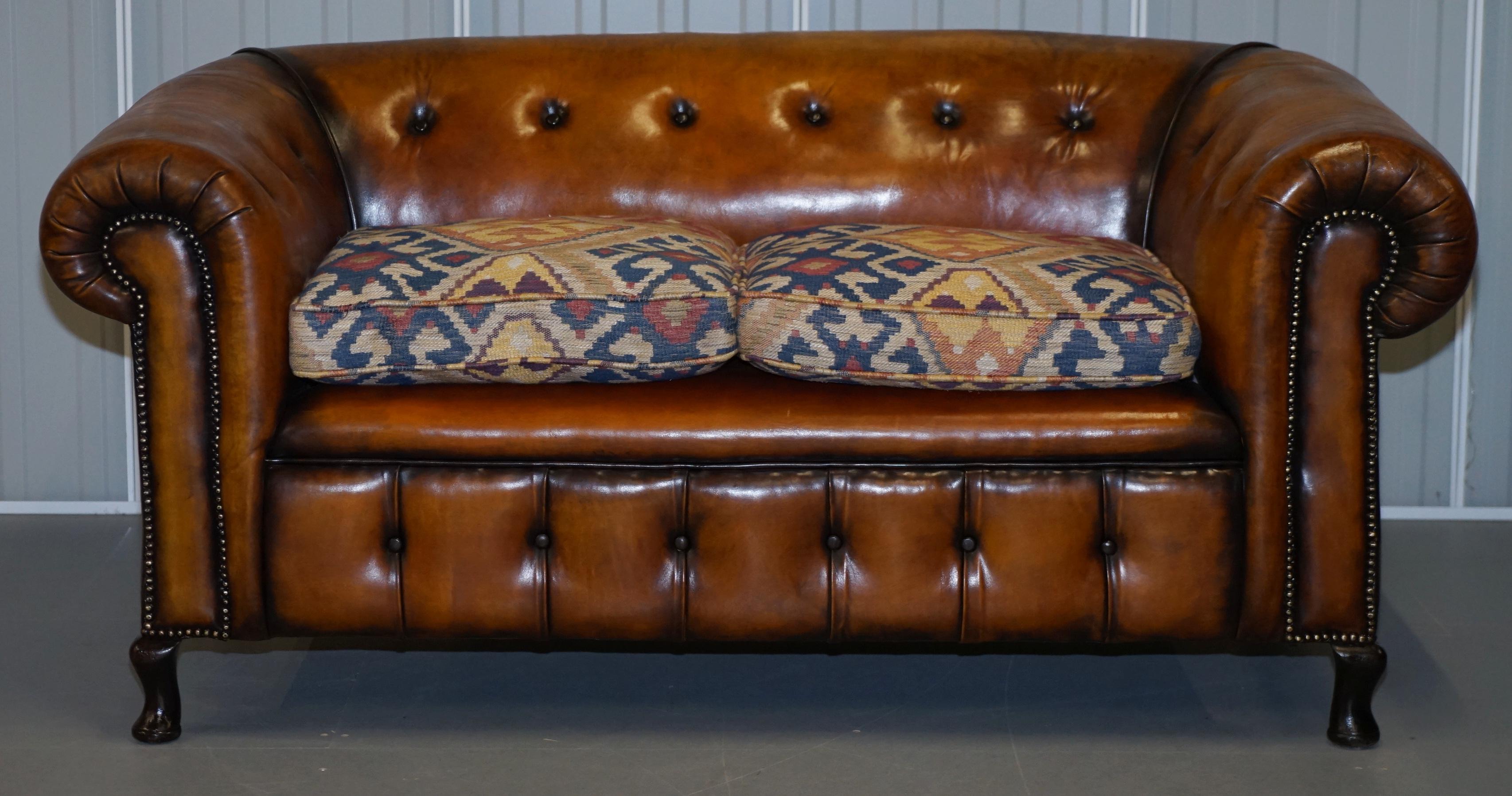 Pair of Restored Victorian Gentleman Club Chesterfield Leather Sofas Kilim Seats For Sale 8