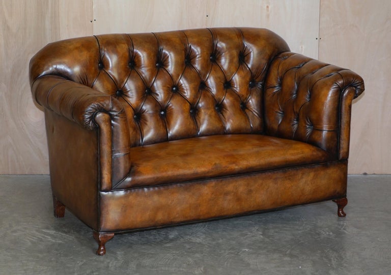 Pair of Restored Victorian Gentleman's Tufted Chesterfield Brown Leather Sofas For Sale 5