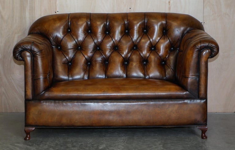 Pair of Restored Victorian Gentleman's Tufted Chesterfield Brown Leather Sofas For Sale 6