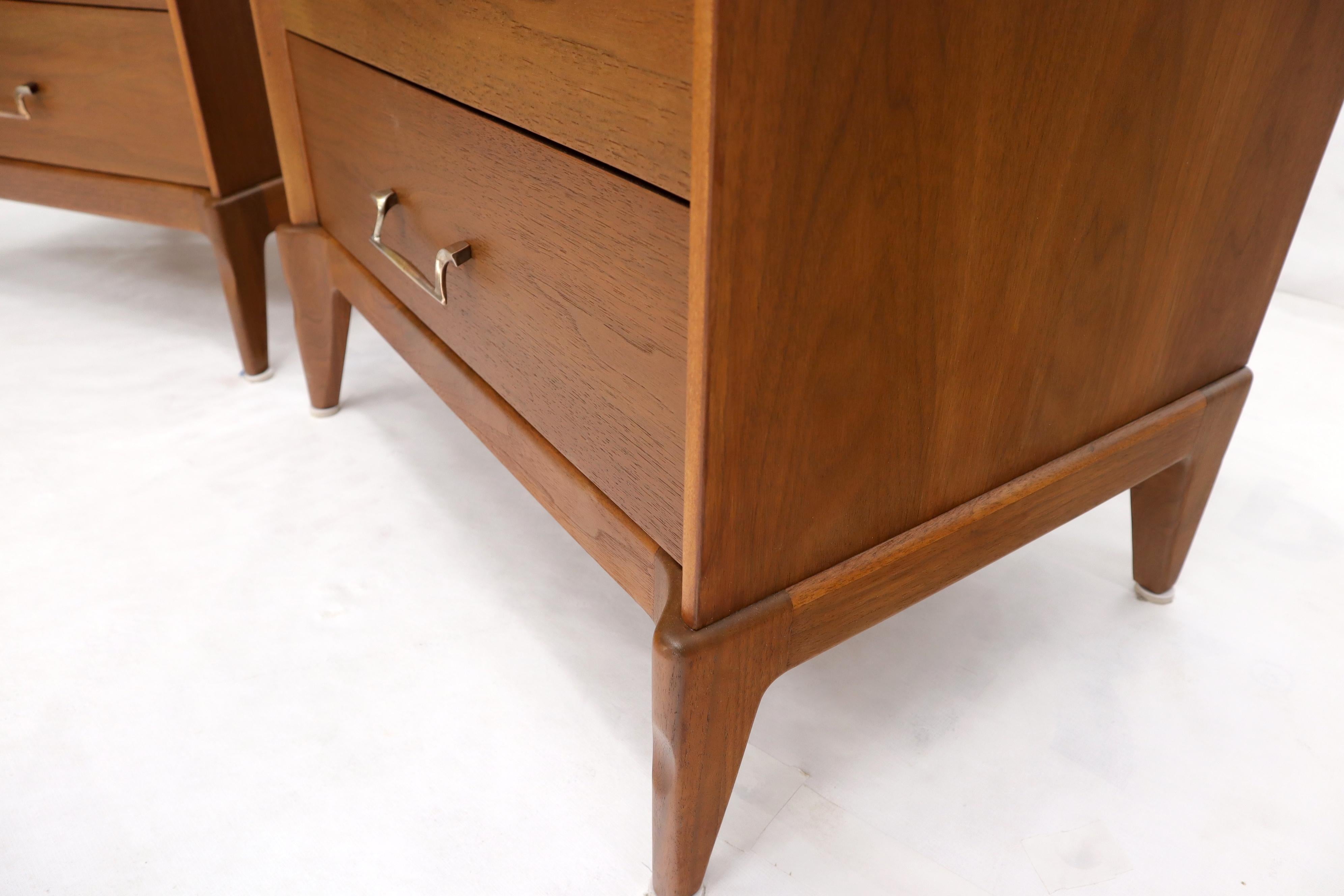 Pair of restored walnut three drawers nightstands end tables 8