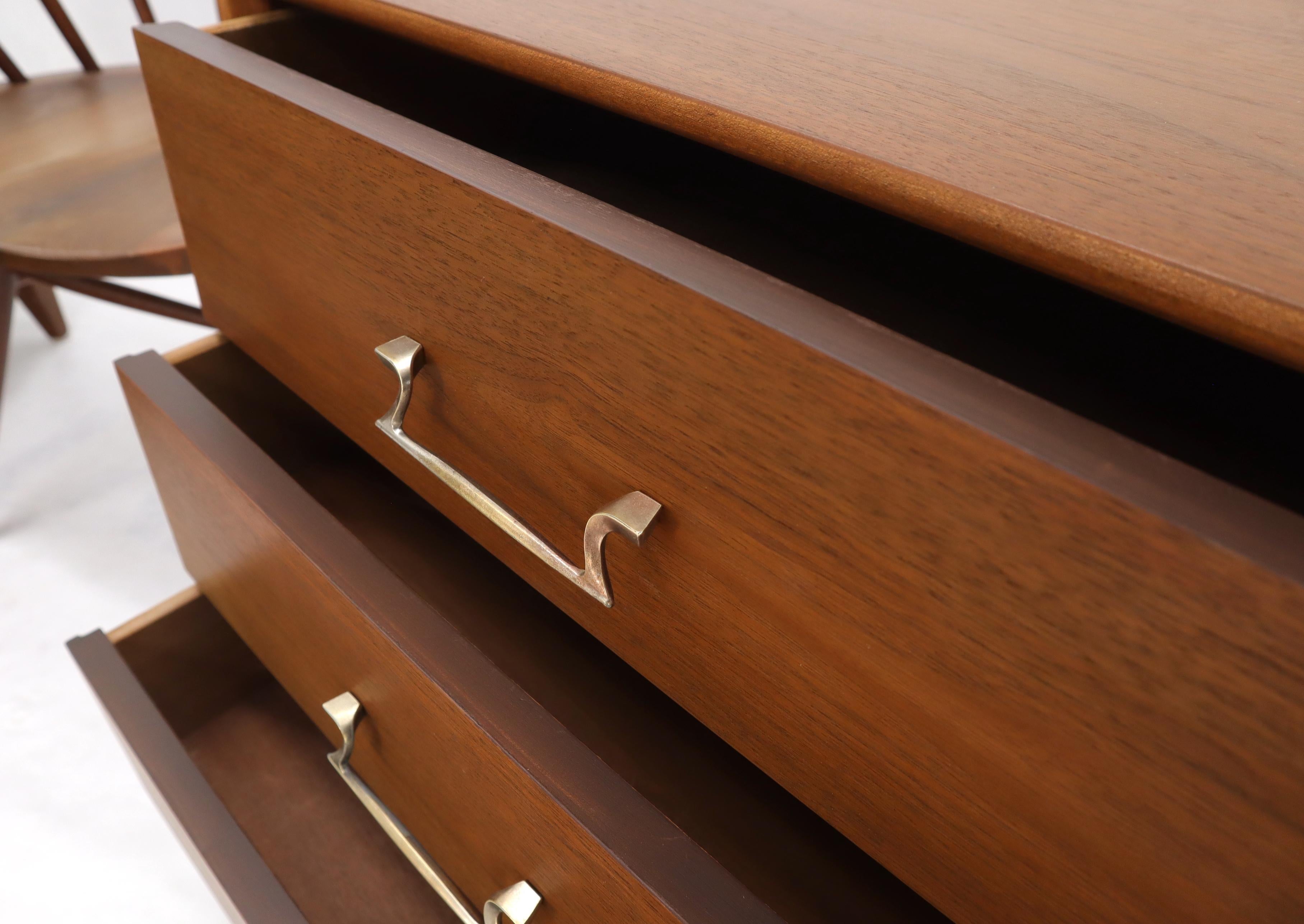 20th Century Pair of restored walnut three drawers nightstands end tables