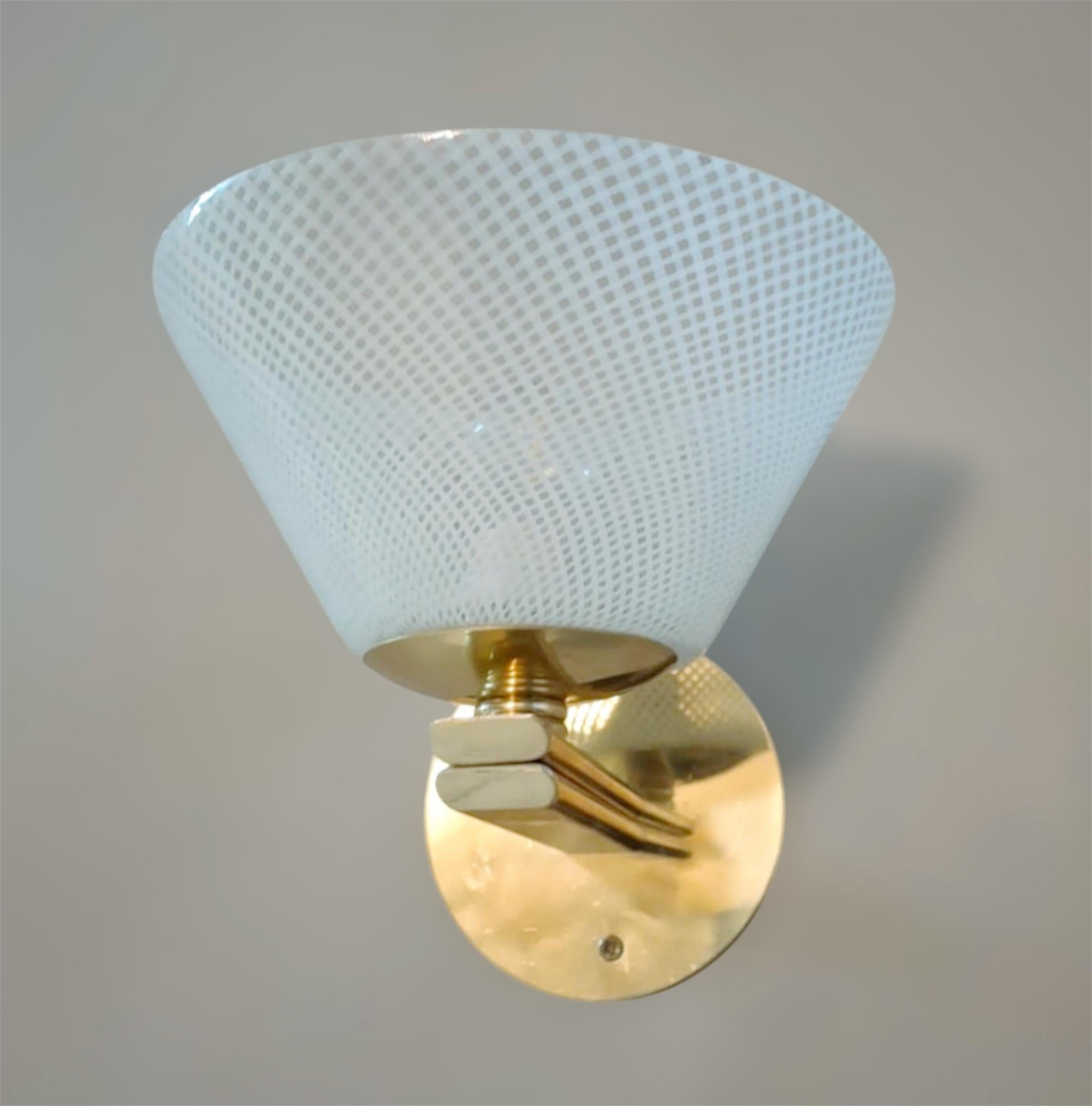 italien Paire d'appliques tasses Reticello de Barovier & Toso, 2 paires disponibles en vente