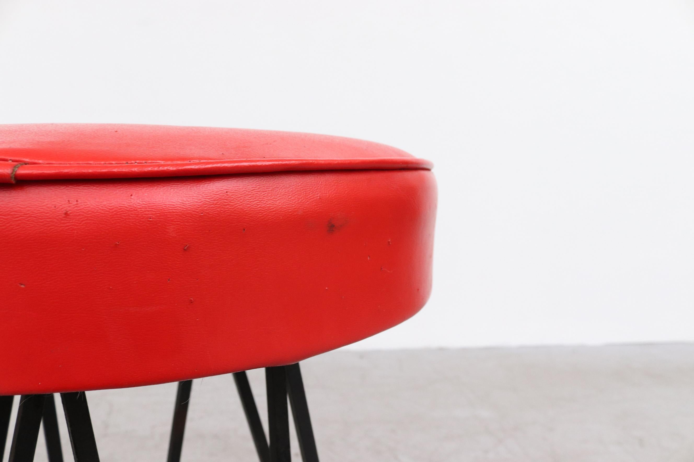 Metal Pair of Retro 50's Round Red Skai Bar Height Stools with Black Base and Legs For Sale