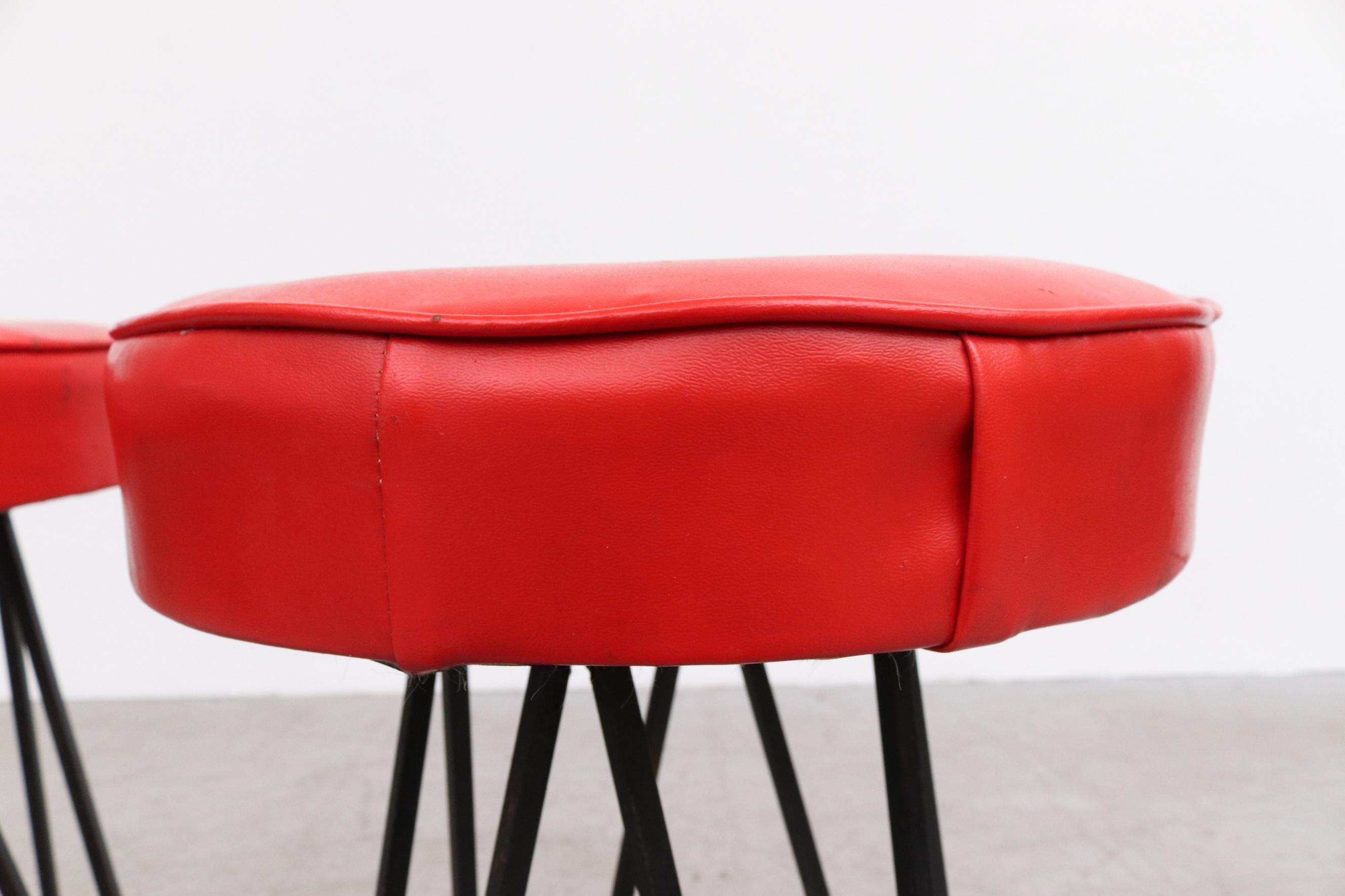 Pair of Retro 50's Round Red Skai Bar Height Stools with Black Base and Legs For Sale 1