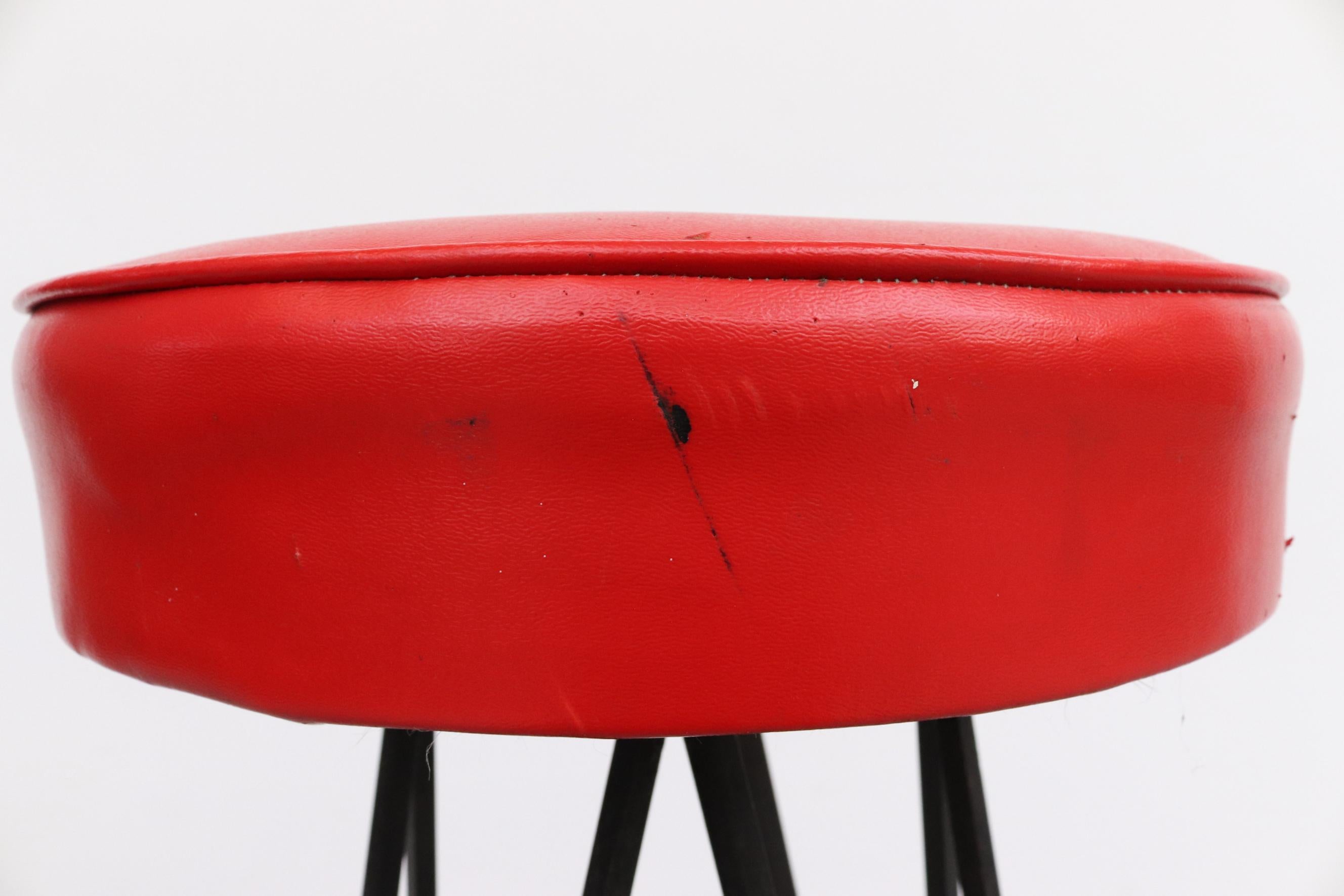 Pair of Retro 50's Round Red Skai Bar Height Stools with Black Base and Legs For Sale 5