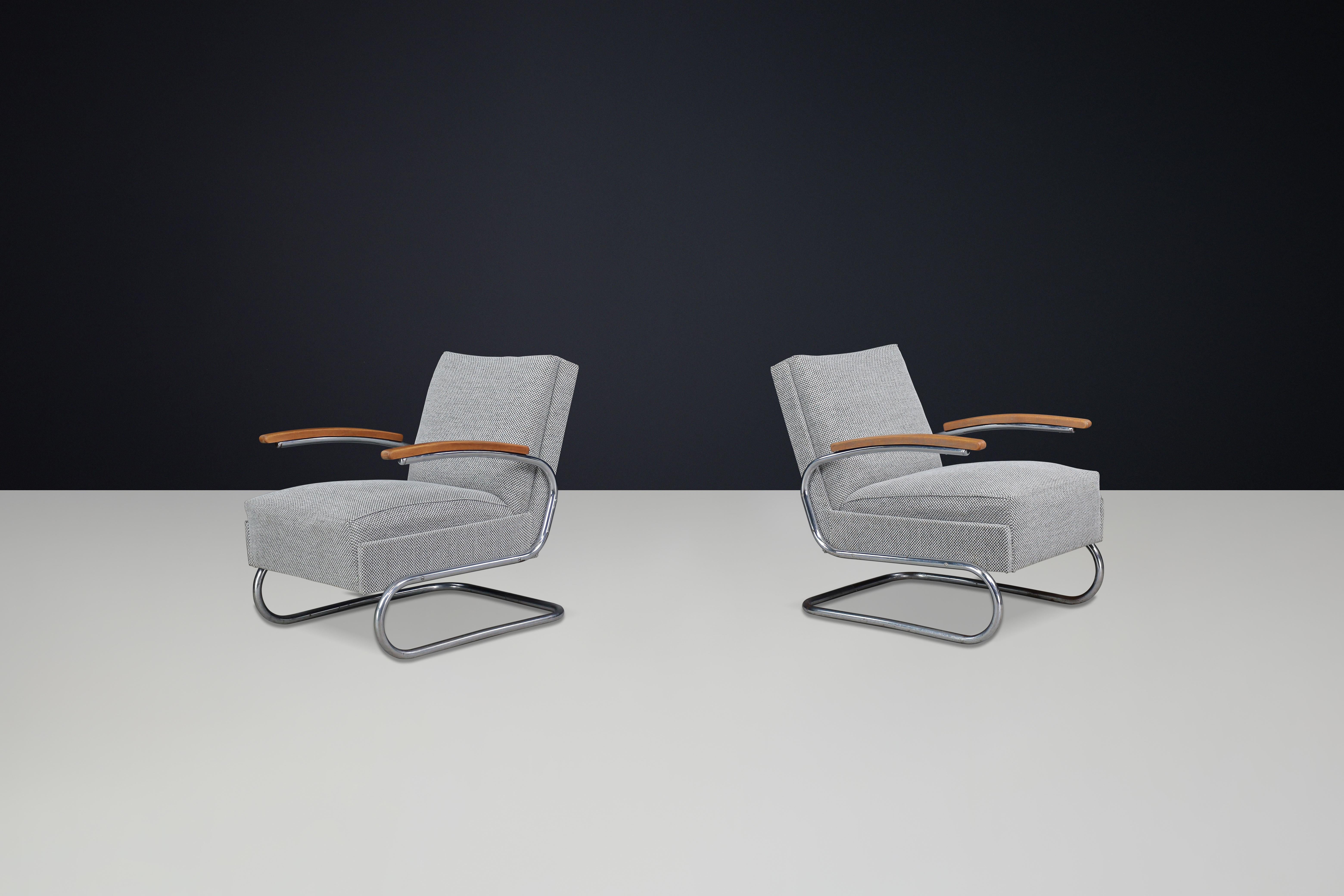 Tedesco Coppia di poltrone a sbalzo Thonet di Bauhaus rivestite, in acciaio tubolare, 1935 in vendita