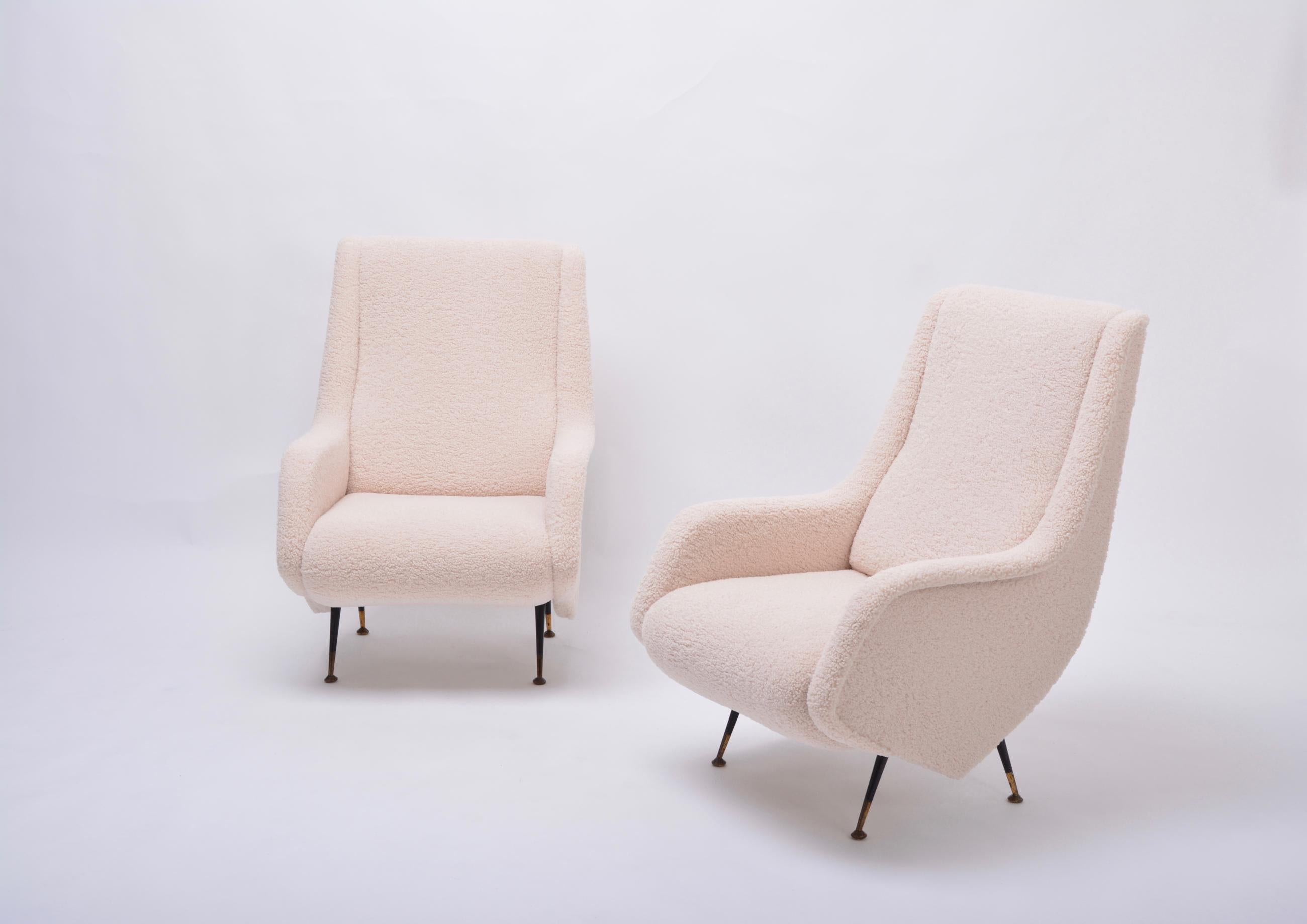 Pair of Reupholstered Mid-Century Italian Armchairs in the Style of A. Morbelli In Good Condition In Berlin, DE