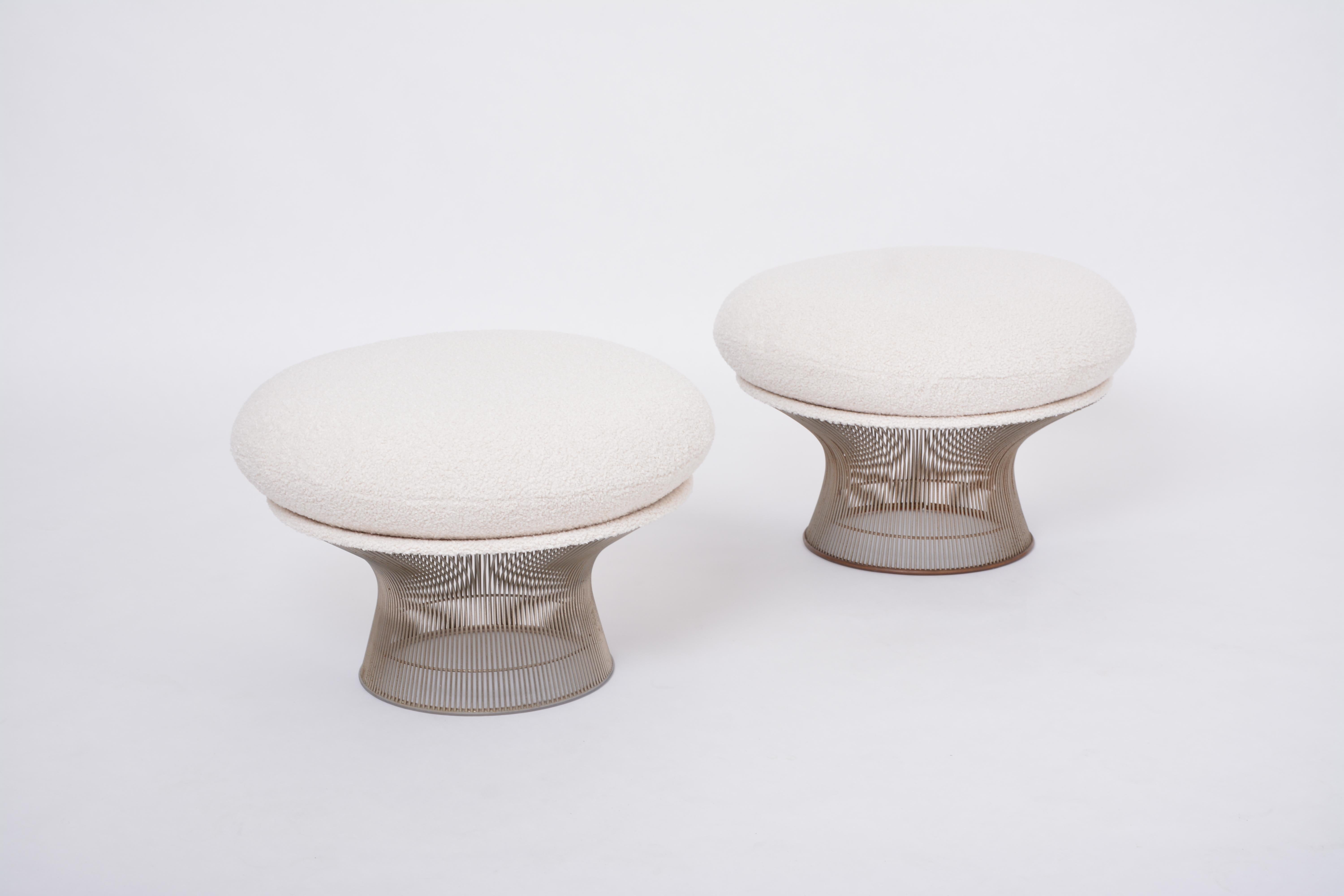 Italian Pair of reupholstered vintage Mid-century ottomans by Warren Platner for Knoll
