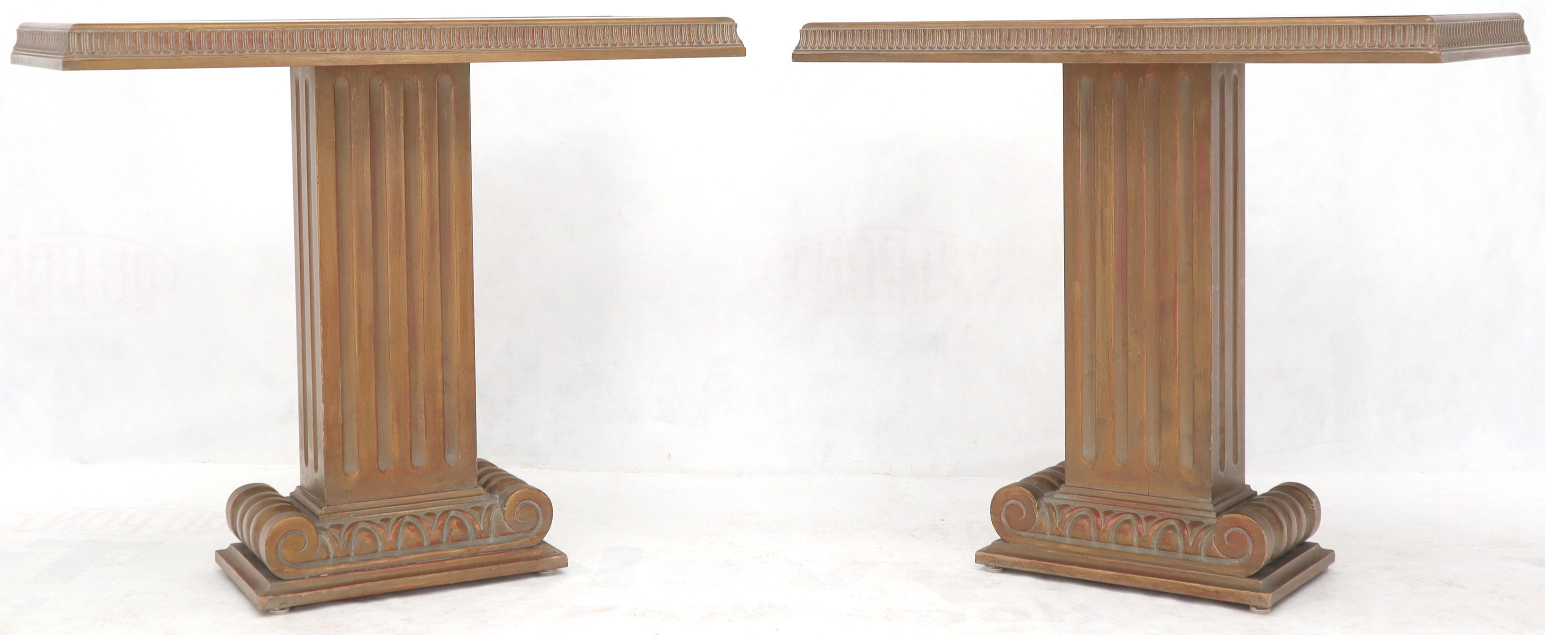 Mid-Century Modern Pair of Reverse Painted Glass Tops Single Pedestal Side Occasional Tables For Sale