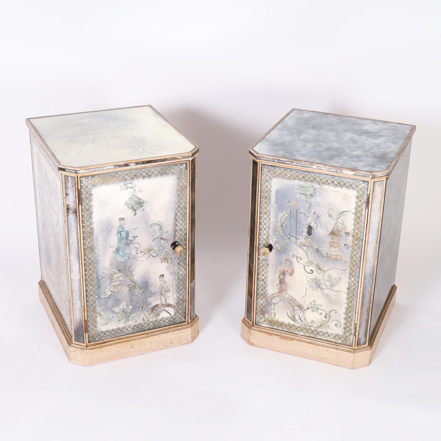 Art Deco Pair of Reverse Painted or Églomisé Chinoiserie Venetian Nightstands