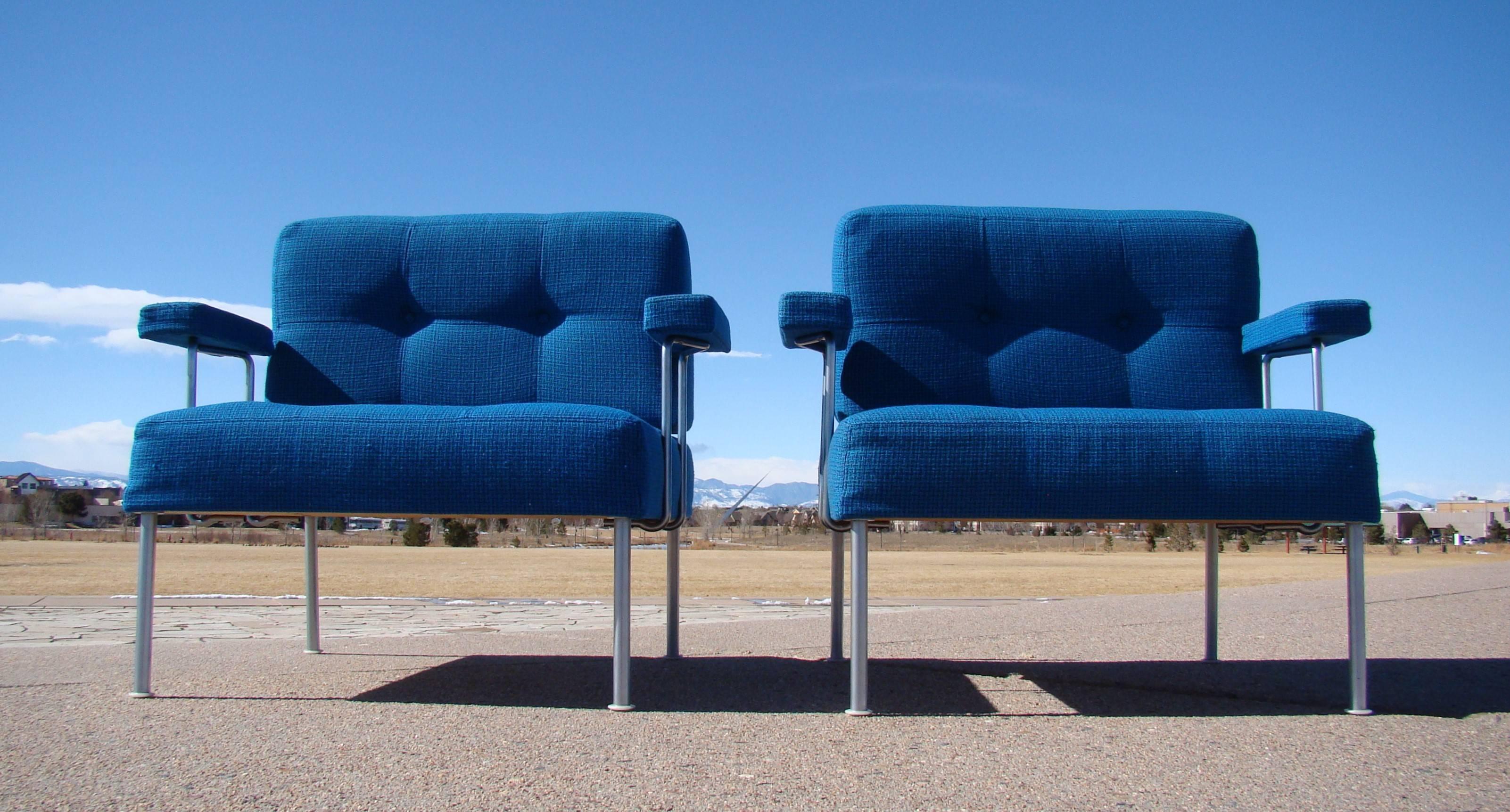 Original modular armchairs, part of the 'Revolt' series by Poul Kadovius for France and Son.
Tubular metal framework with original blue upholstery and metal legs. 1960s design. Low geometric and minimal. Not perfect but, very minimal wear and