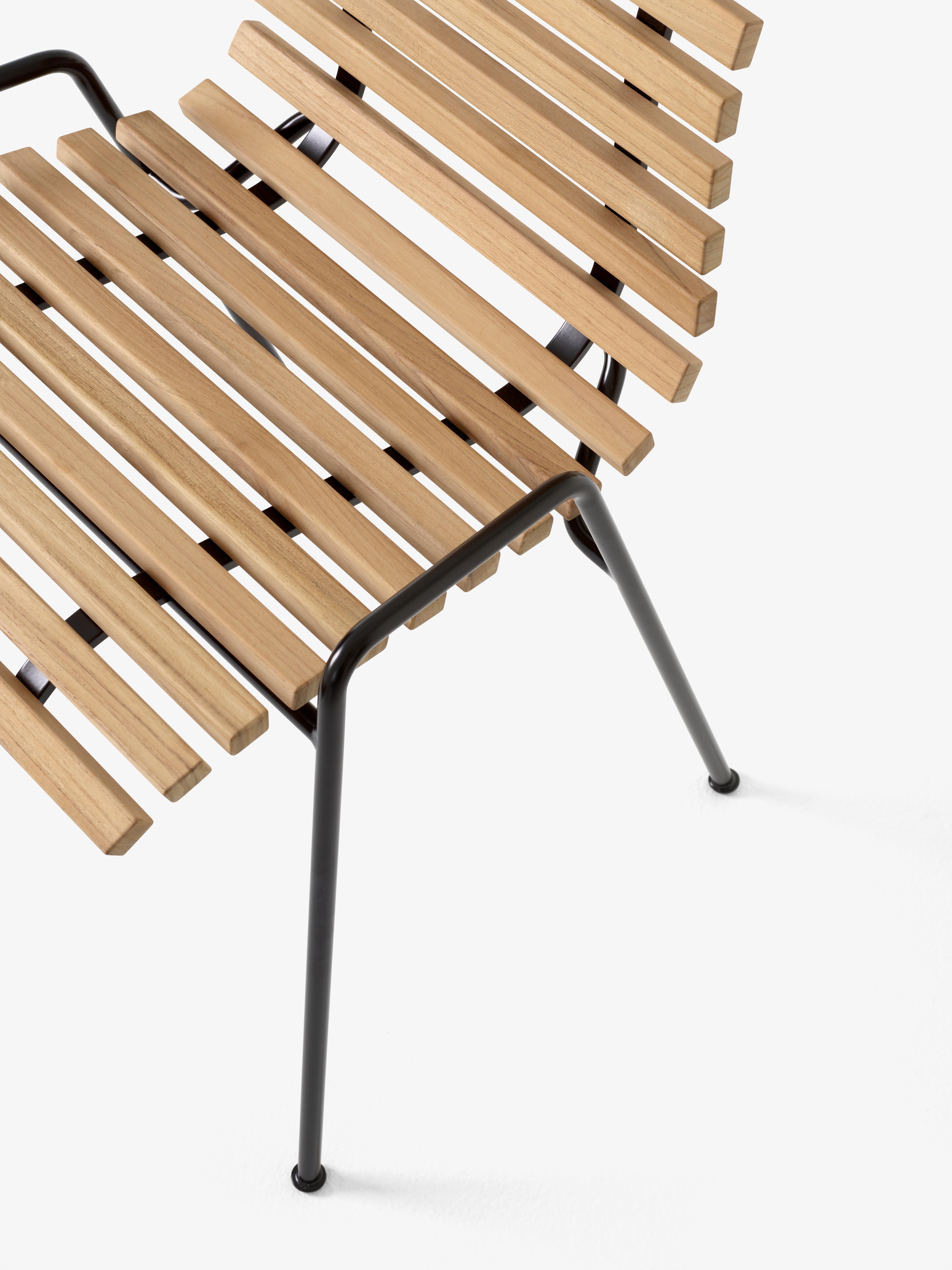 Paar RFH Terrace-Stühle RD4 – Teakholz und schwarzer Stahl – von Robin Day für &Tradition (Moderne der Mitte des Jahrhunderts) im Angebot